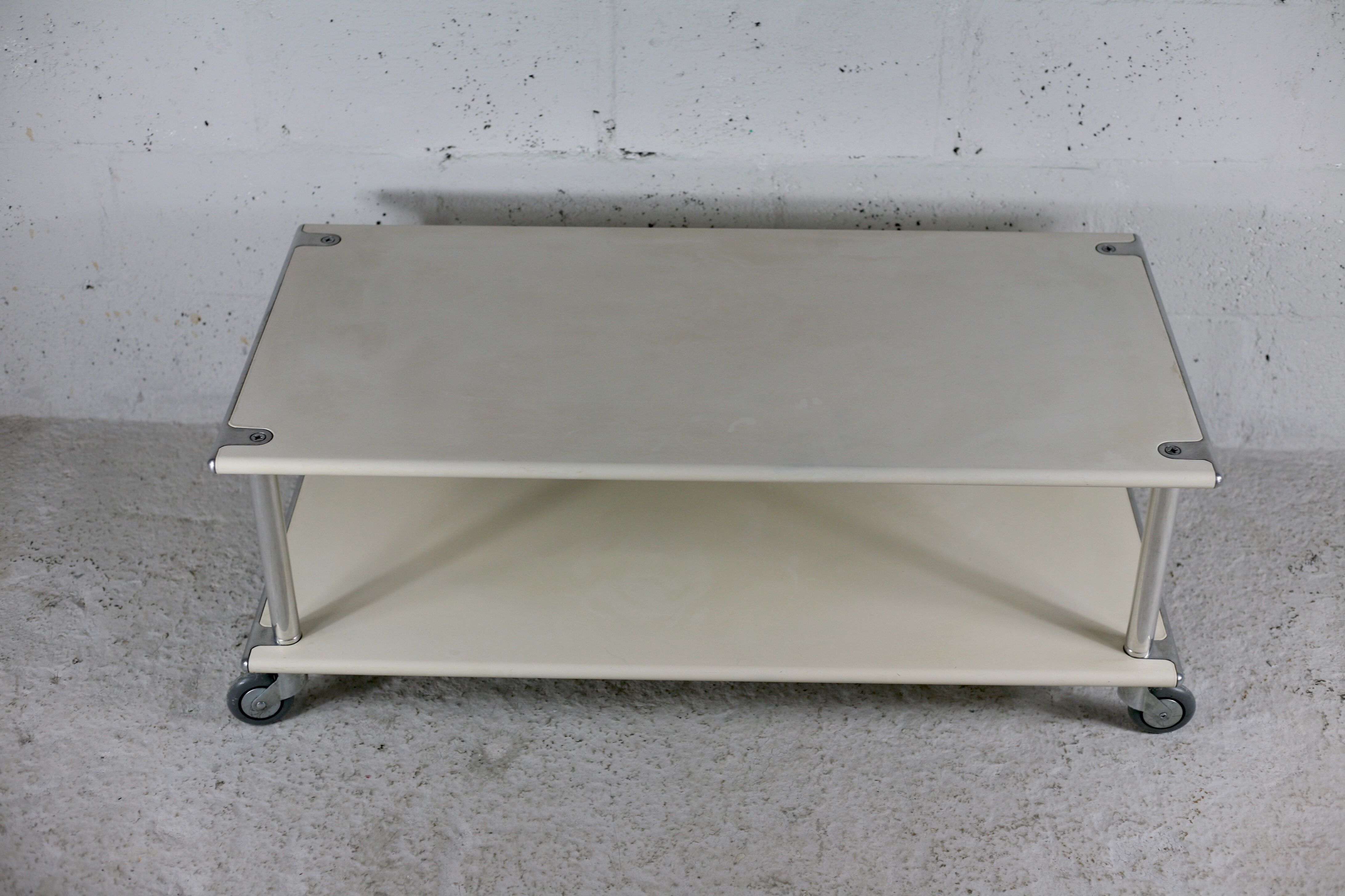 Coffee table in lacquered steel "cream", double trays, France, circa 1970
