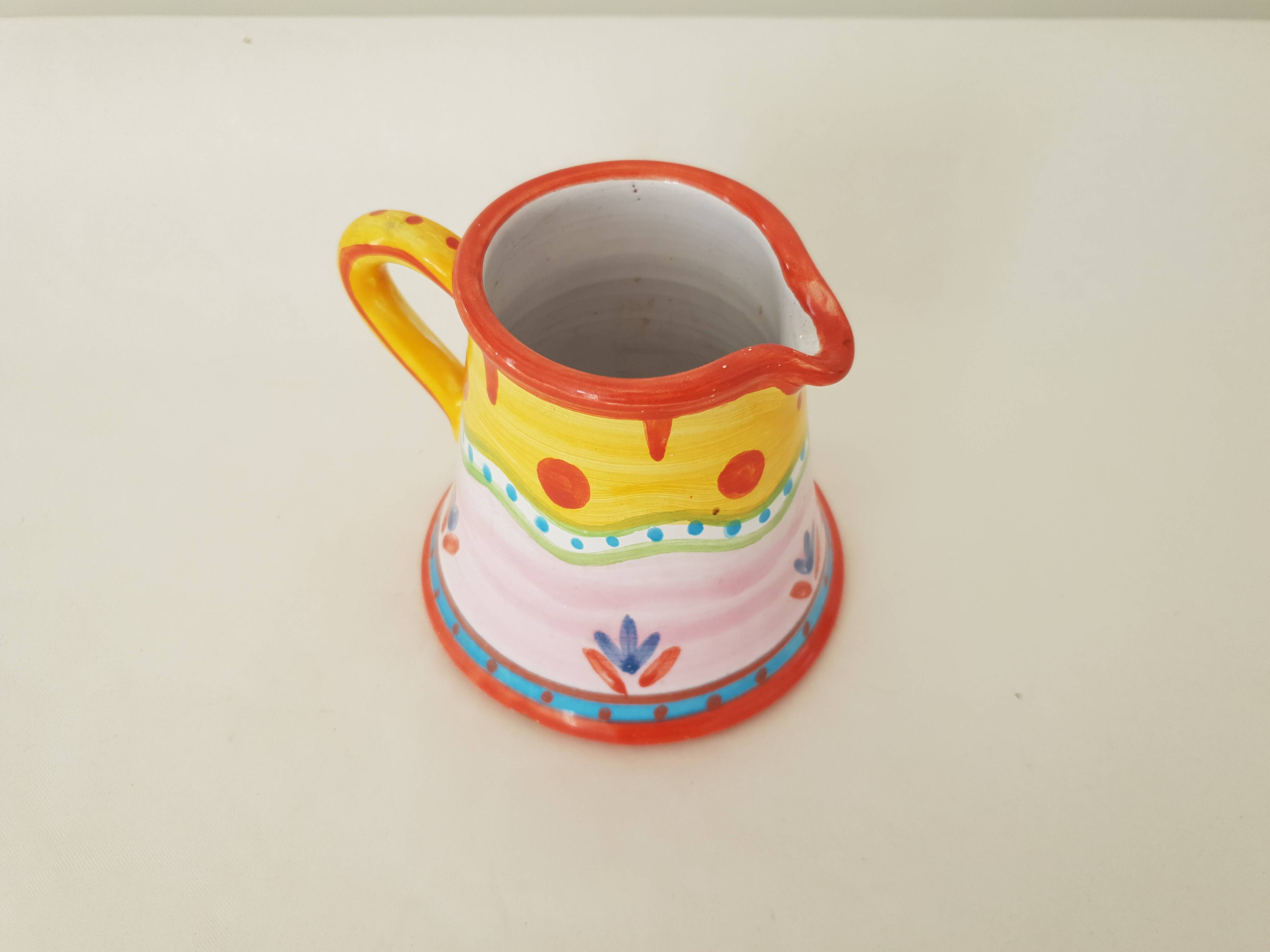 Petit Pichet  pot à lait en céramique Signé Festin coquin