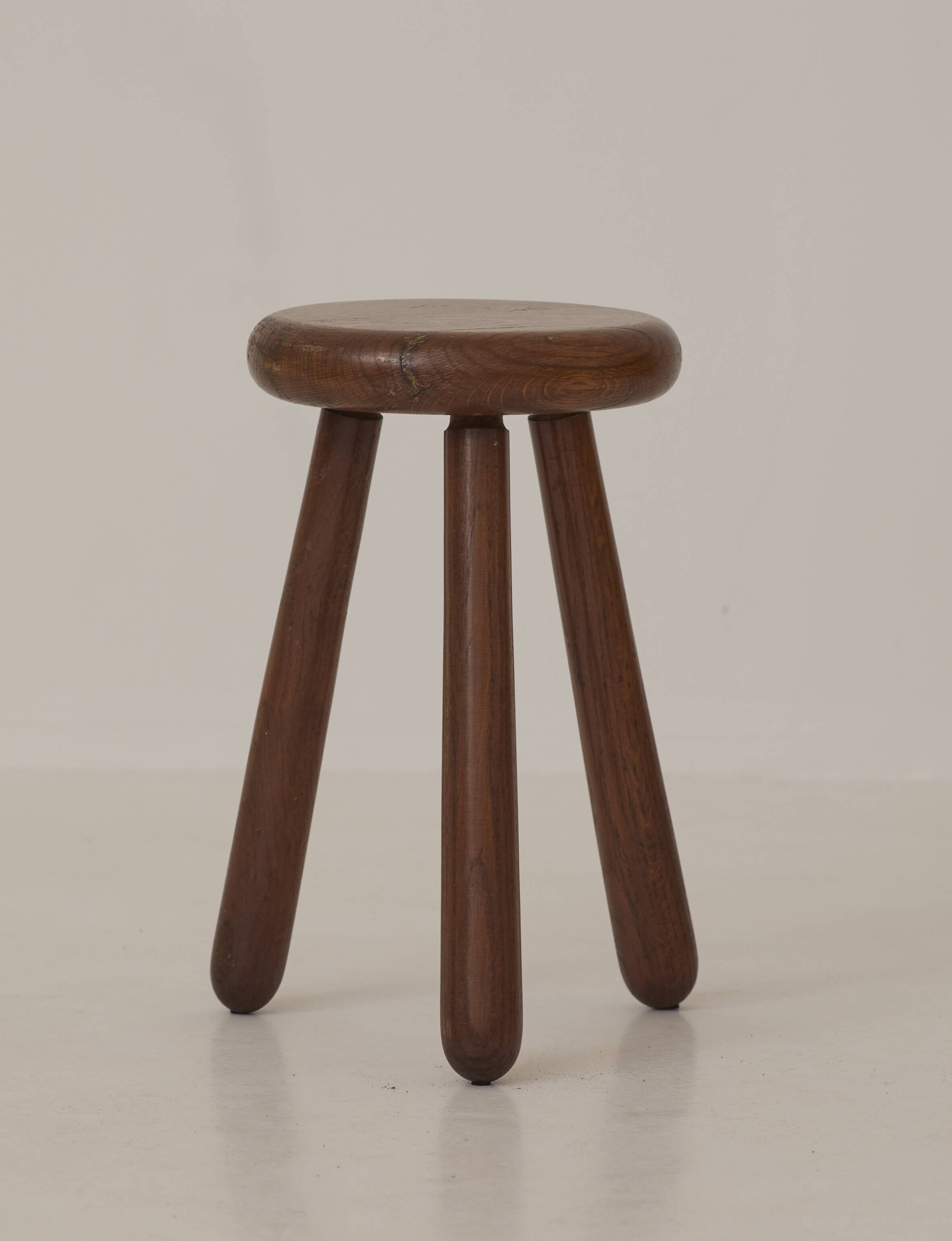 Vintage French tripod brutalist stool in solid wood (oak) C. 1960