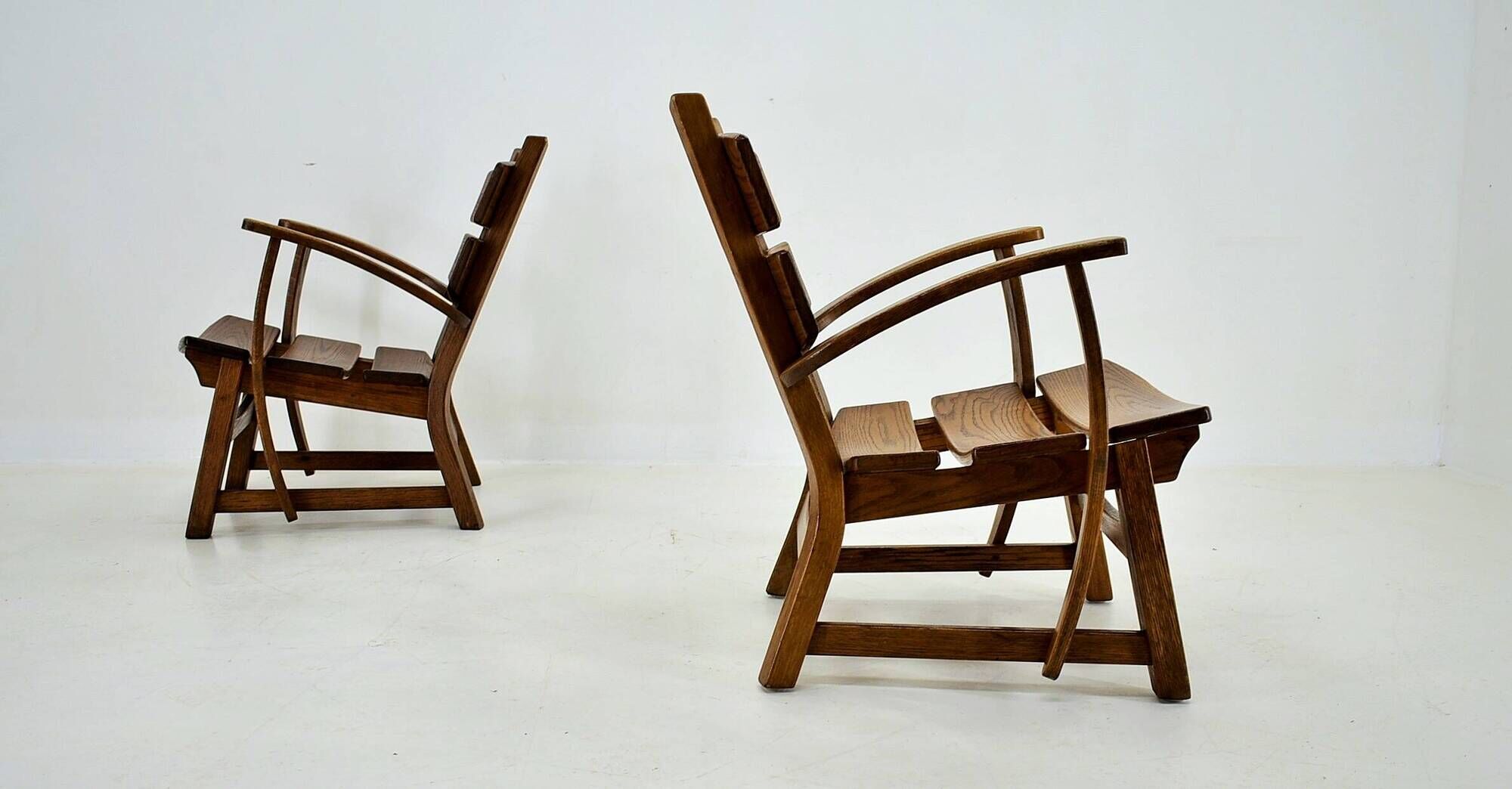 Paire de fauteuils lounge brutalistes en chêne massif par Dittmann & Co., 1970s