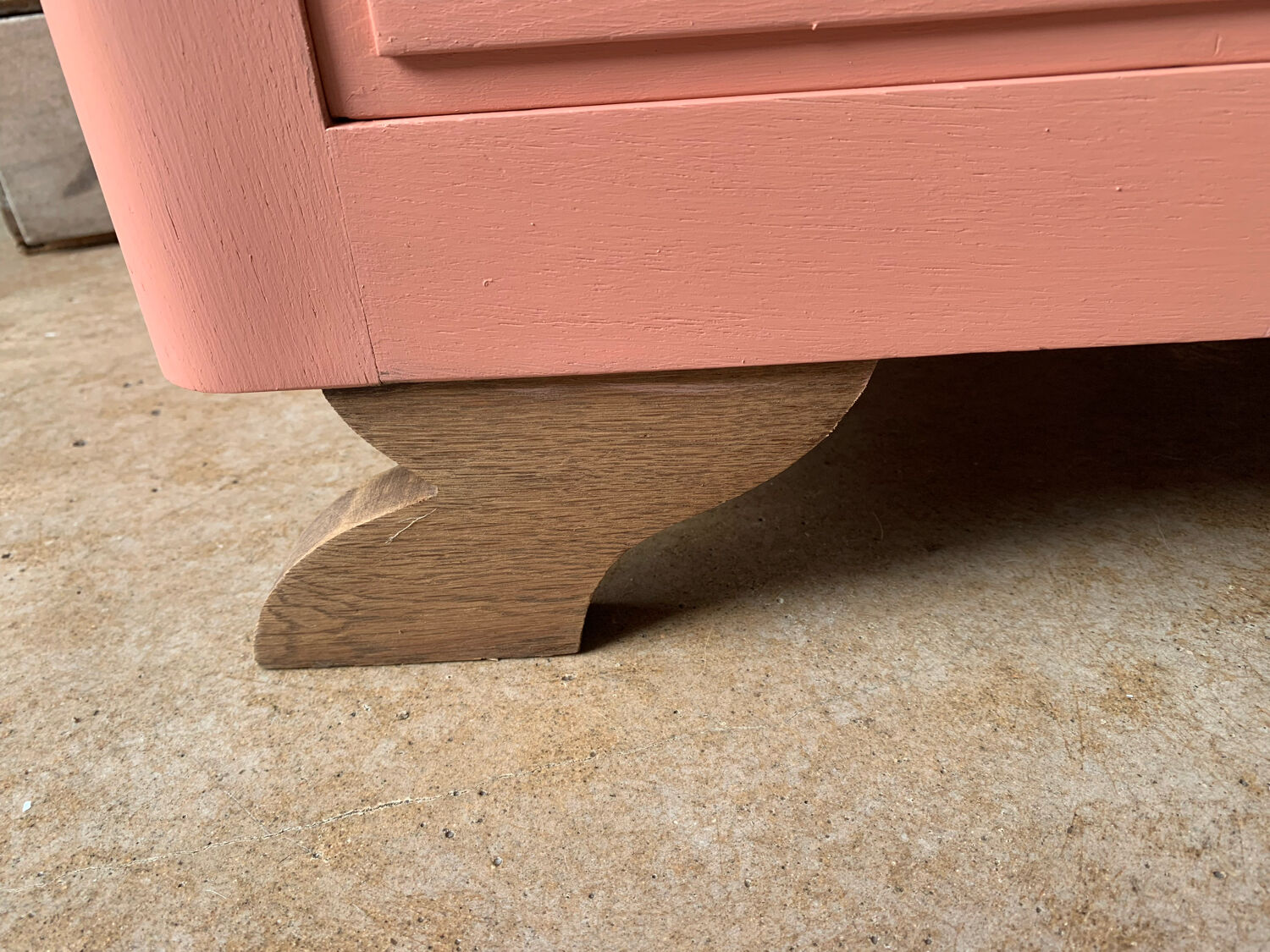 Vintage chest of drawers