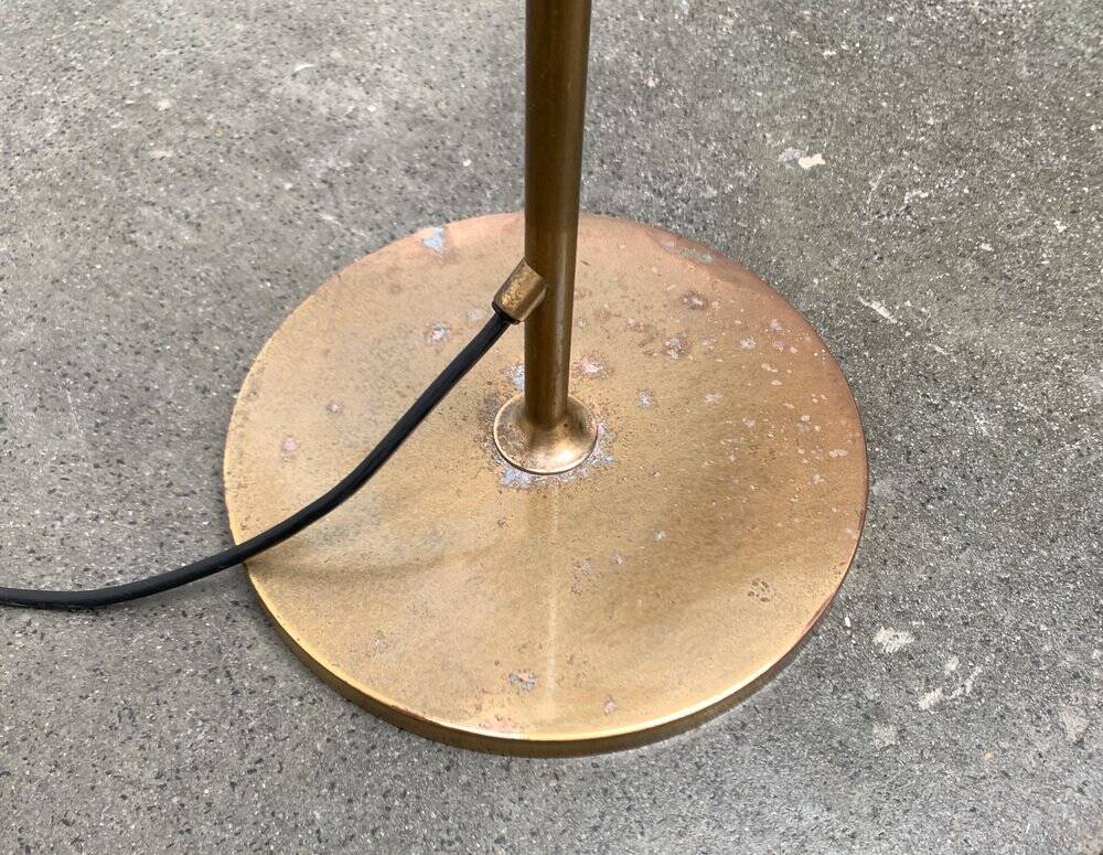 Vintage Hollywood Regency floor lamp in German brass by Florian Schulz.