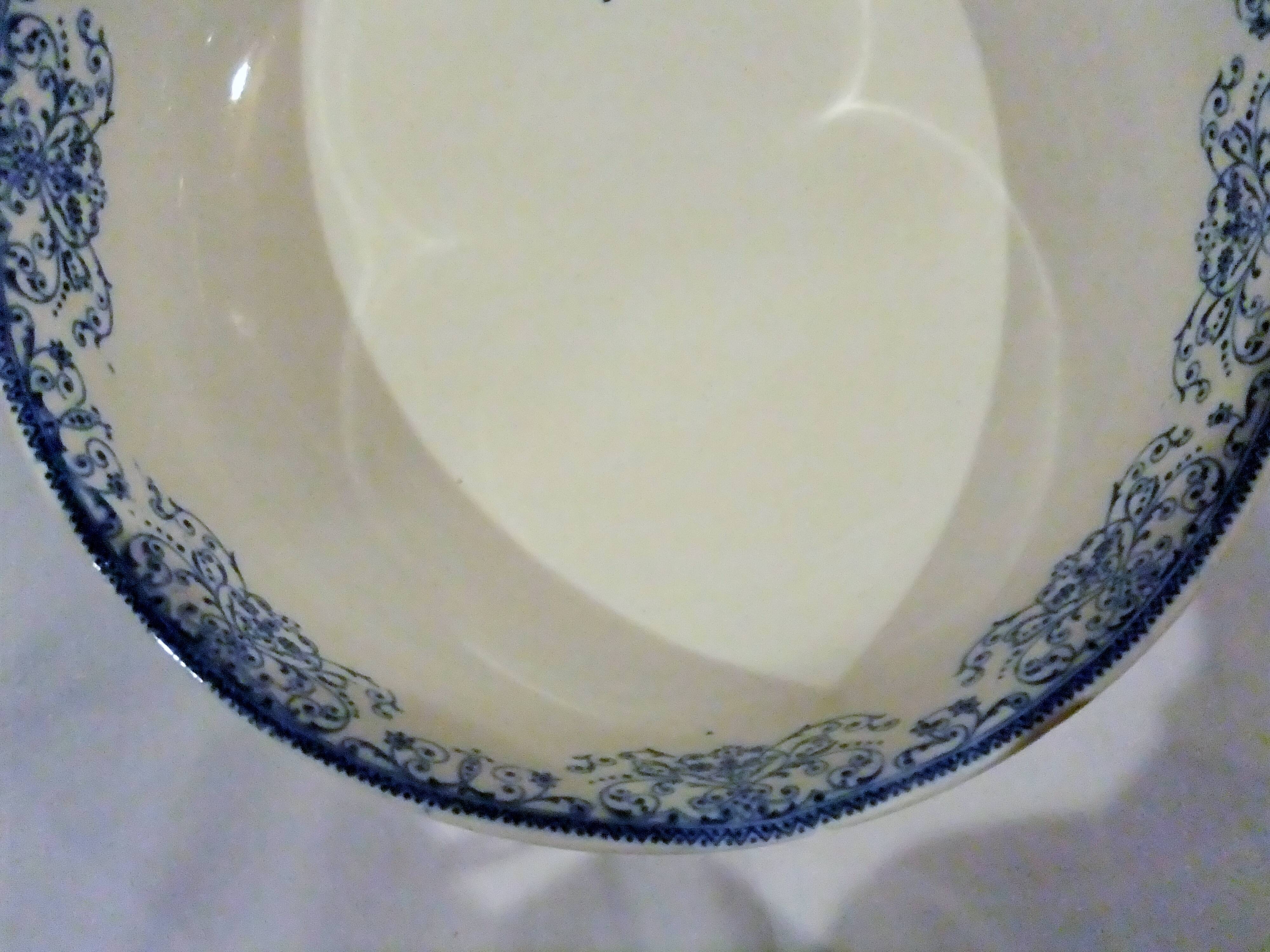 Old salad bowl Boulenger Choisy Le Roi earthenware art Moustiers