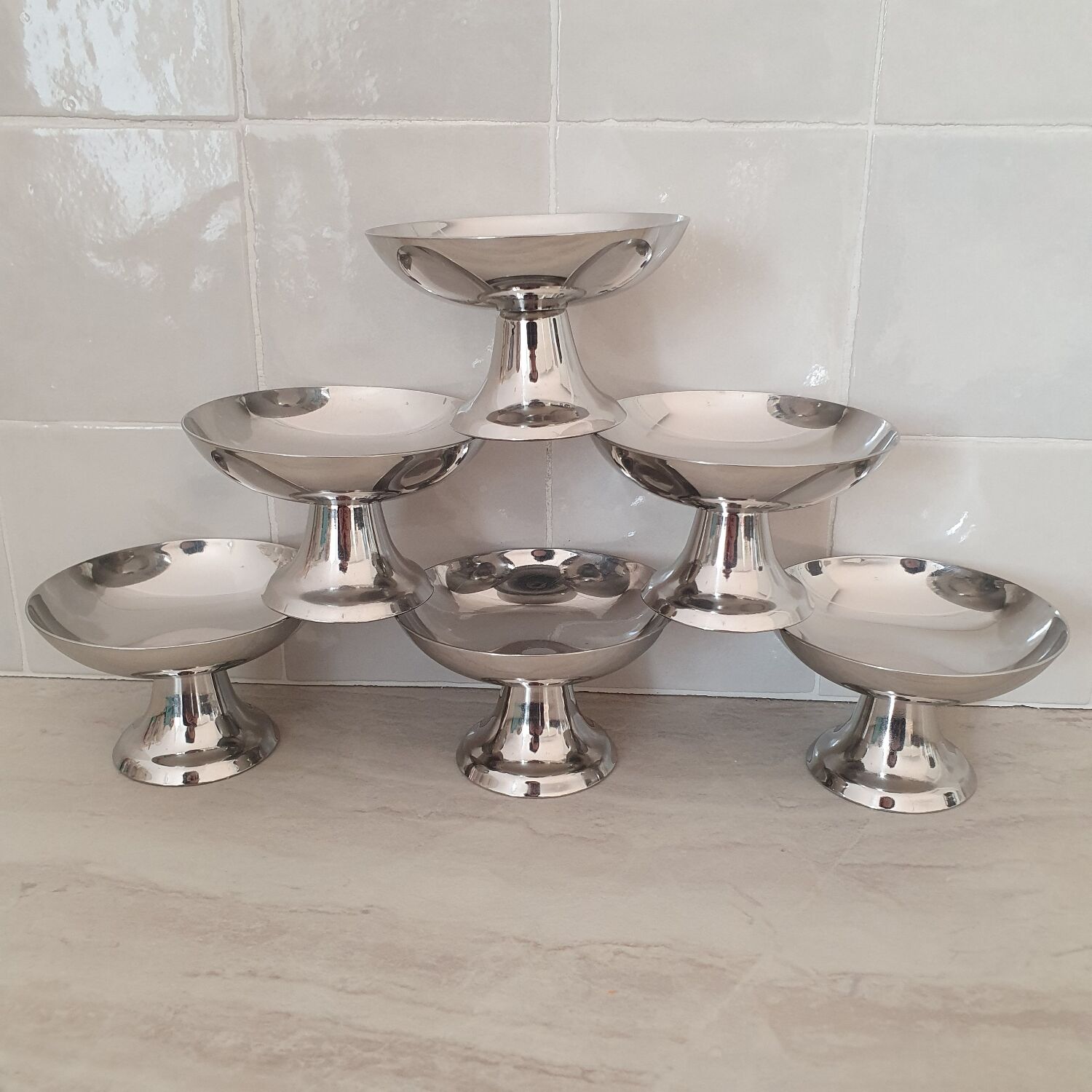 6 stainless steel 18/10 dessert bowls