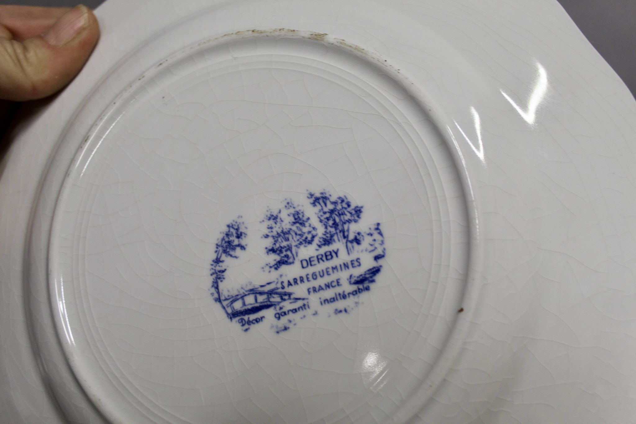 Service de table 52 pièces Derby Sarregemines Bleu profond