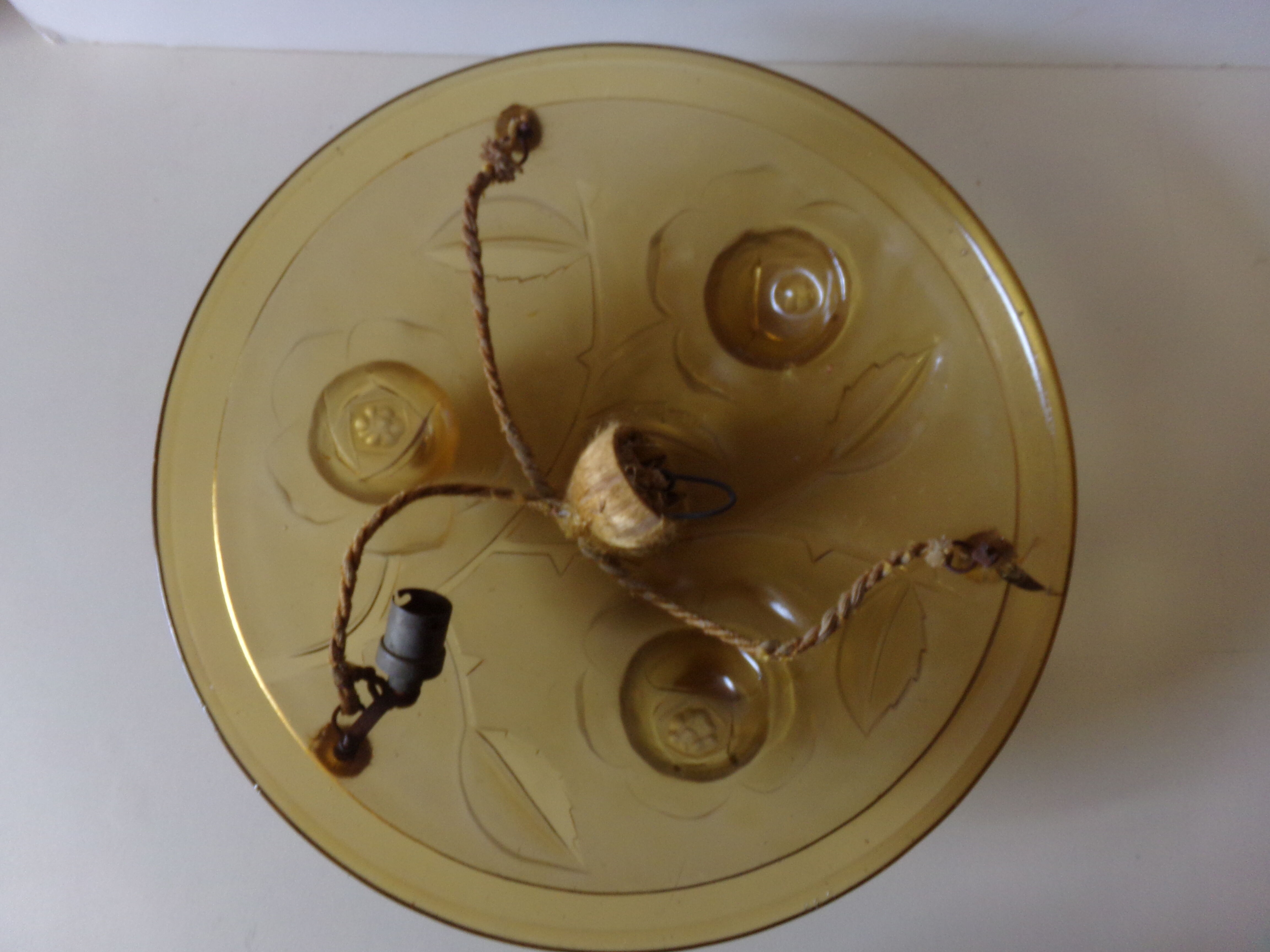 Suspension in glass red flowers decoration