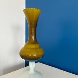 Large opaline khaki tulip collar