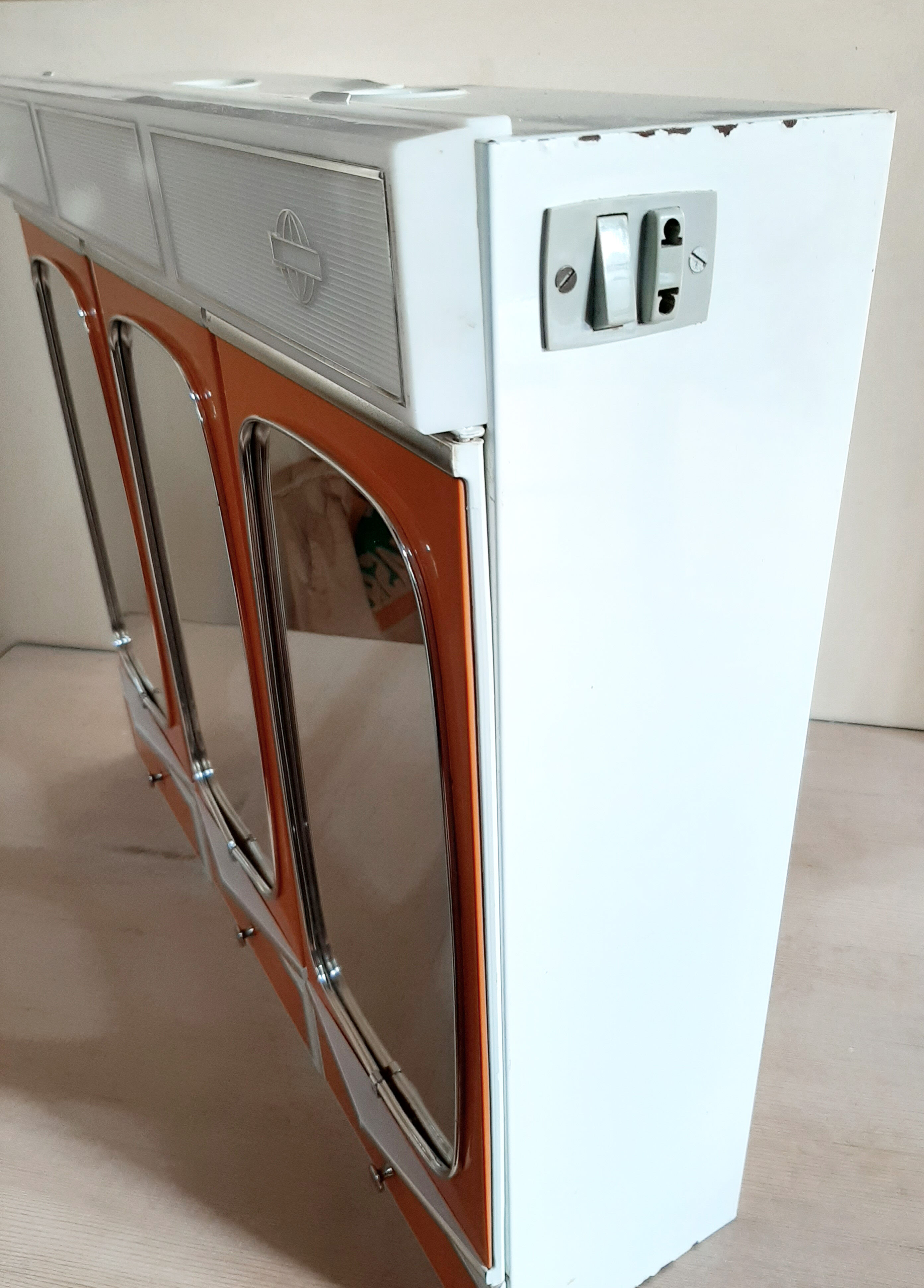 Armoire miroir de salle de bain 1970