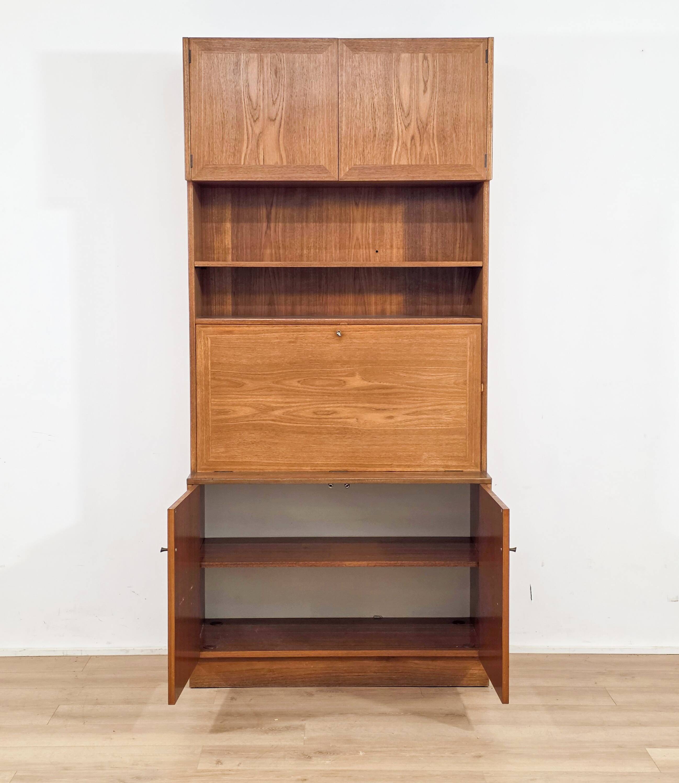Roche Bobois bookshelf furniture in Scandinavian style - 1970