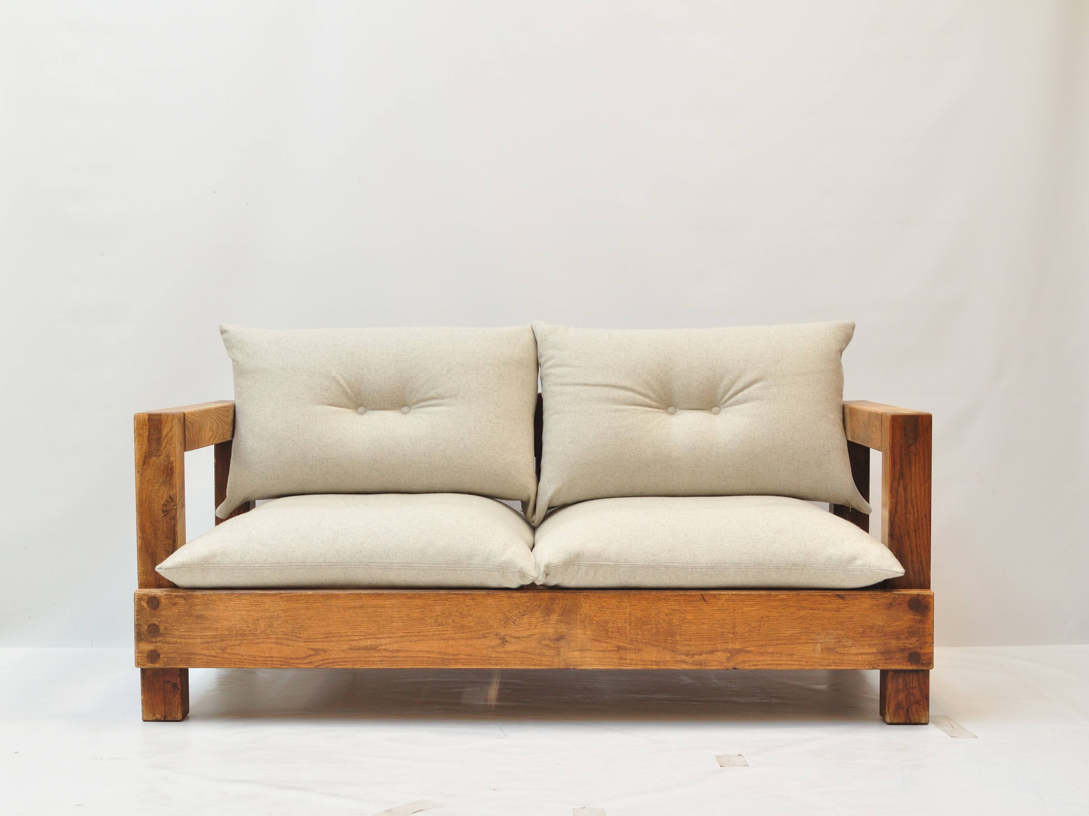 Solid oak two-seater sofa rebuilt in 100% virgin wool