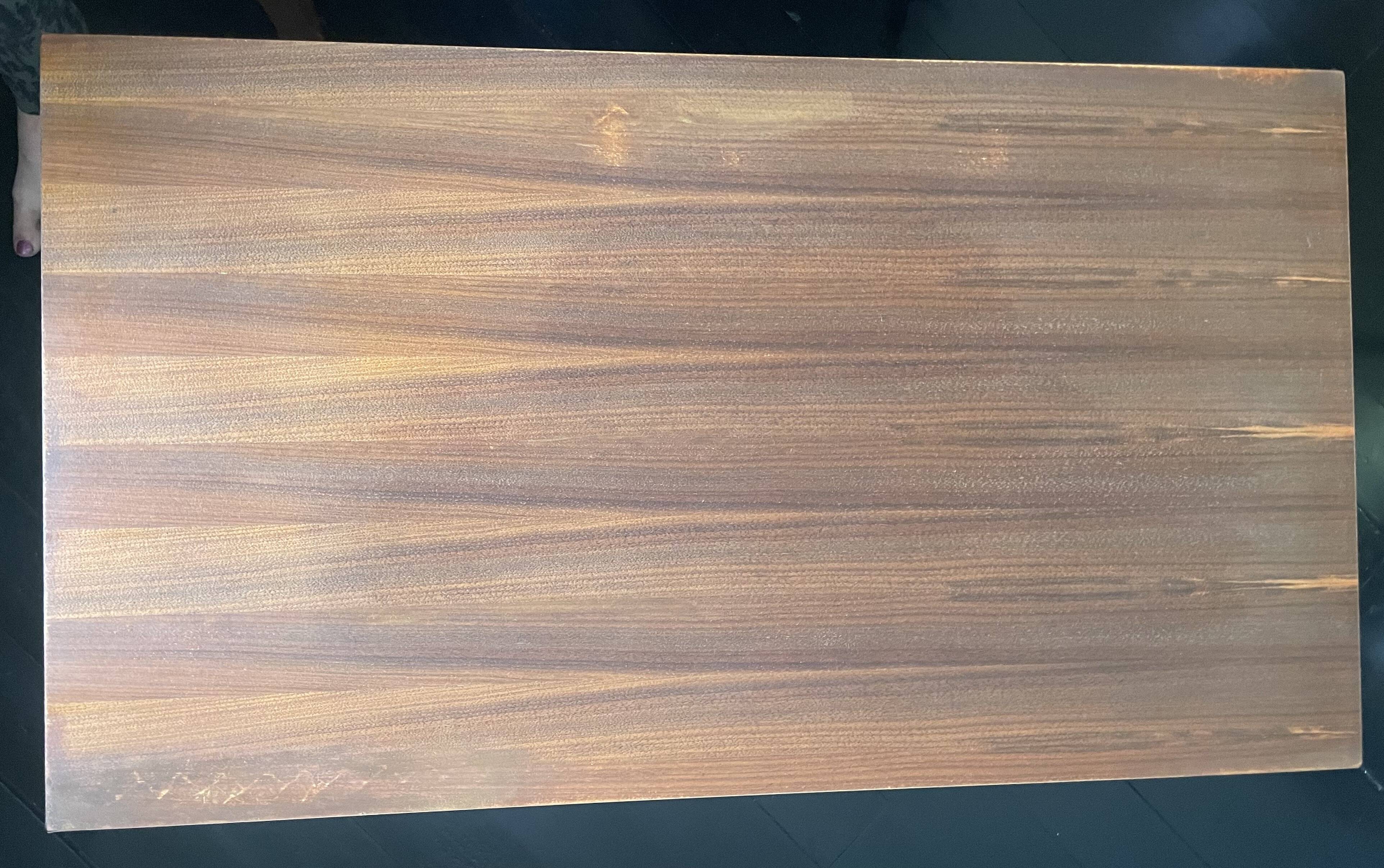 Table d'appoint à 2 niveaux sur roulettes