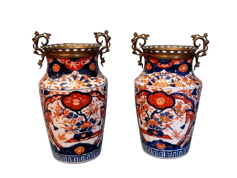 Pair of Japanese vases, Meiji period