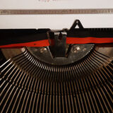 Functional portable typewriter japy message