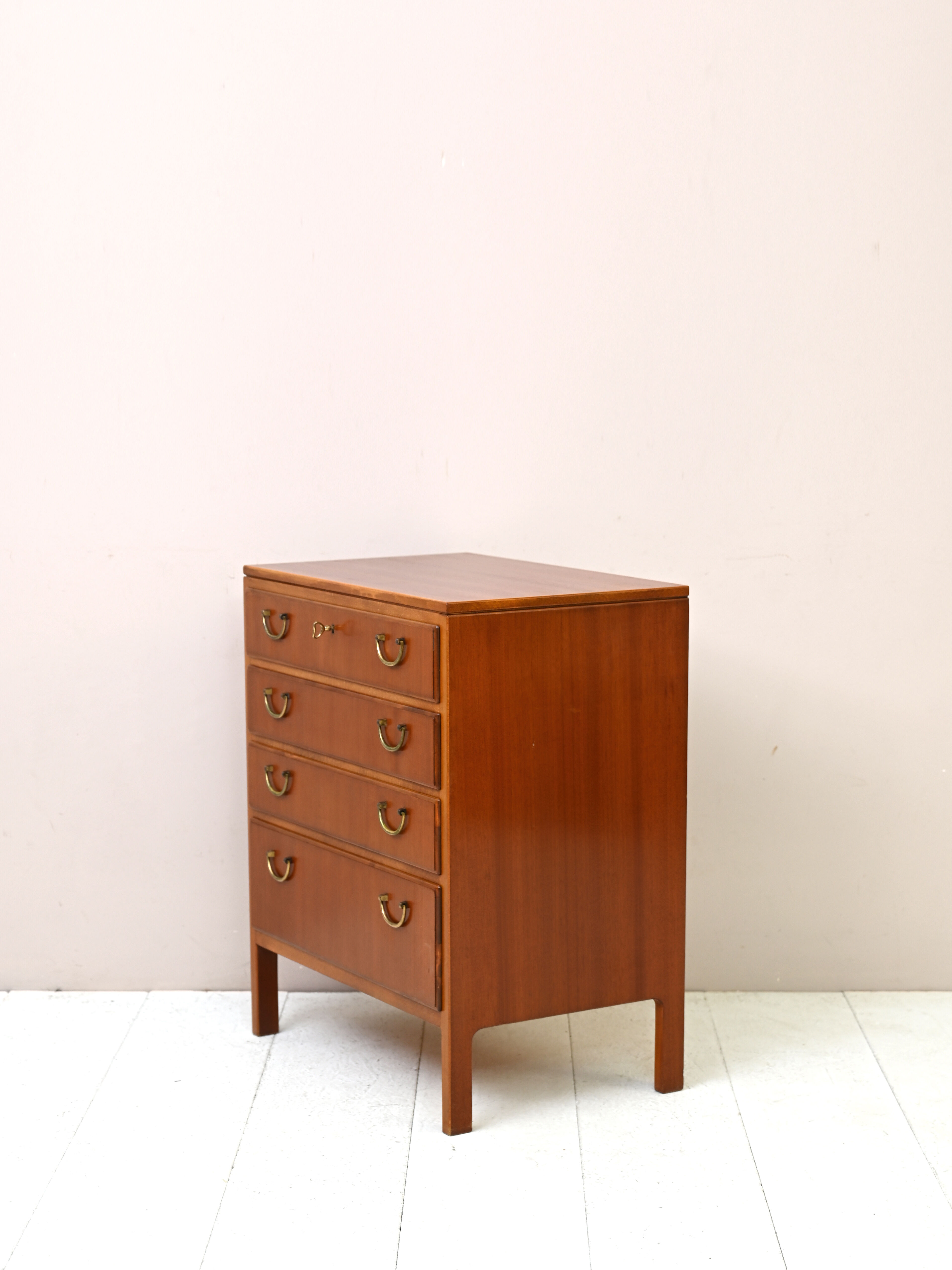 Commode vintage conçue par David Rosén