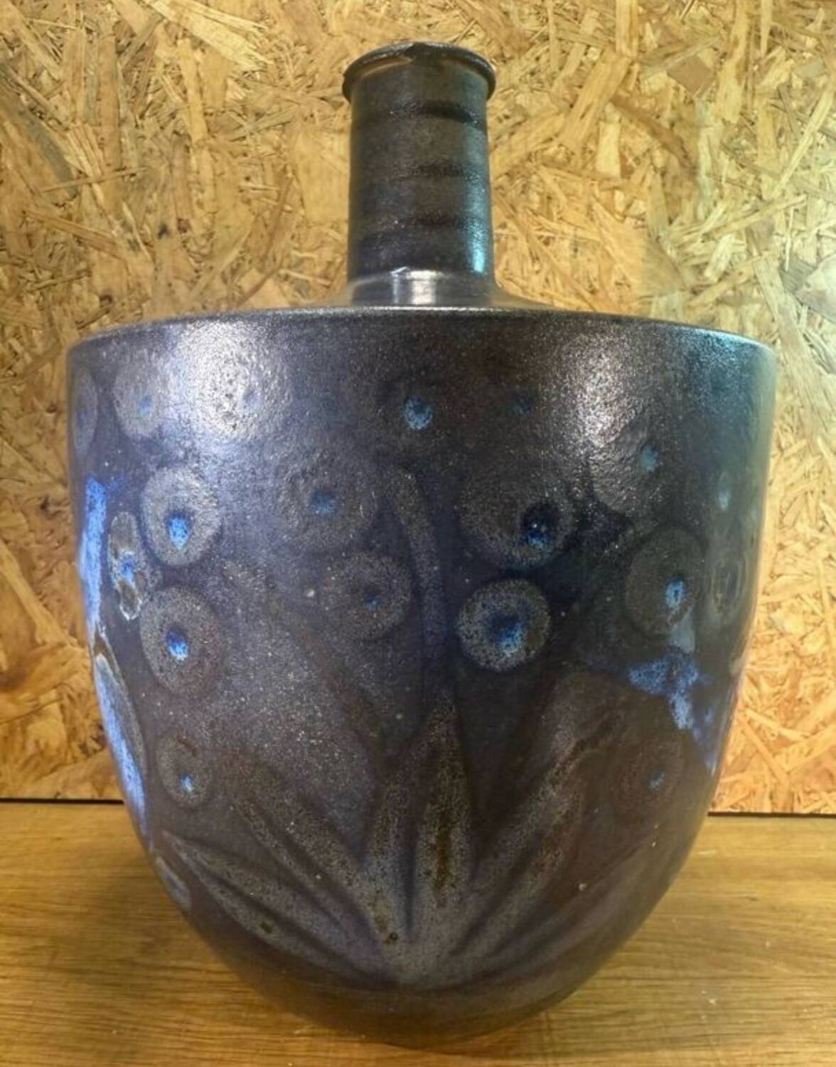 Primavera Art Deco vase, glazed stoneware with blue bird decoration by Marguerite Lehm.