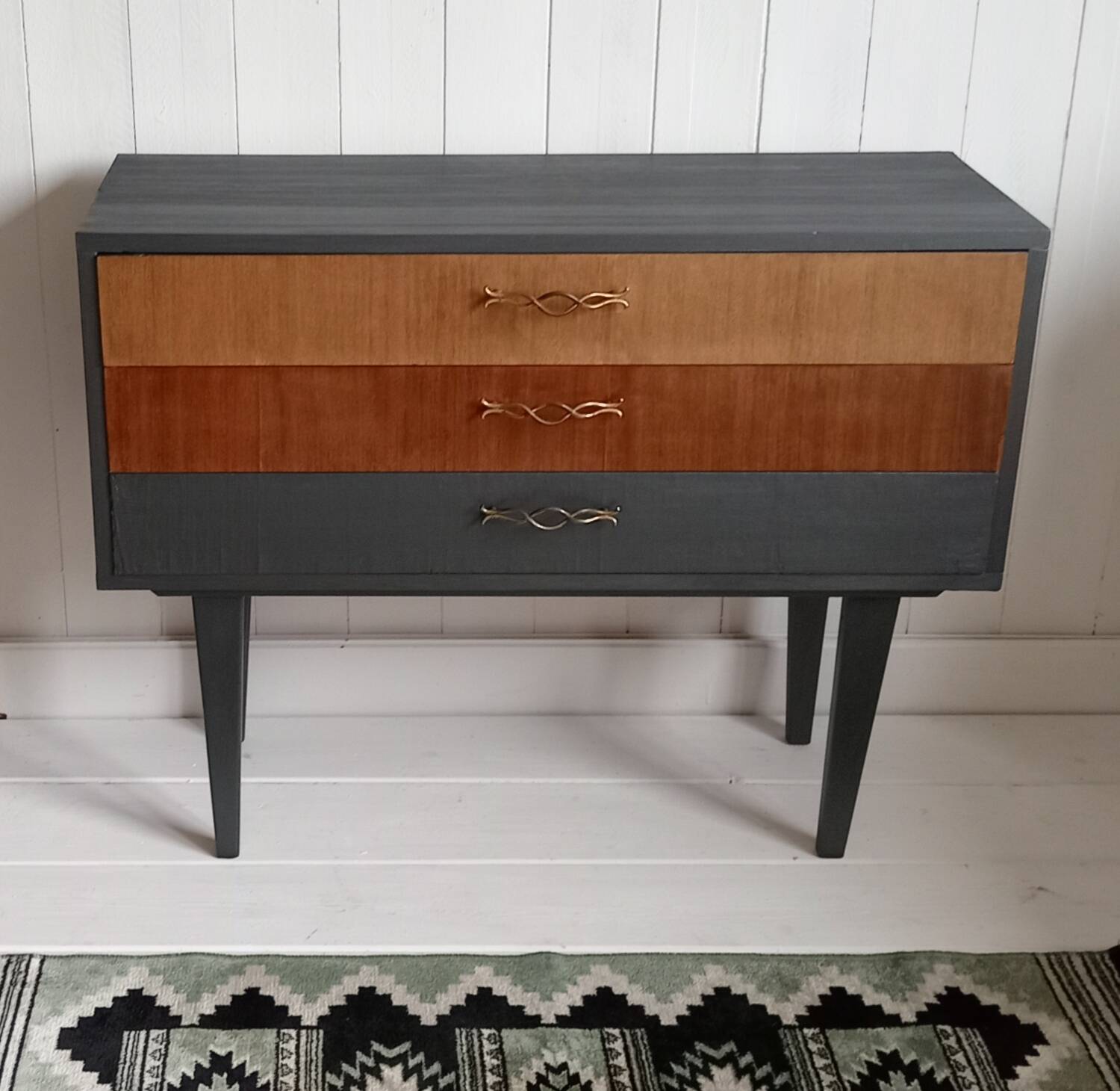 Chest of drawers, console in cherry
