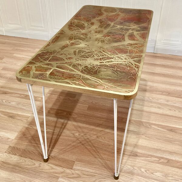 Table à manger design et estampille scandinave ''1950''.