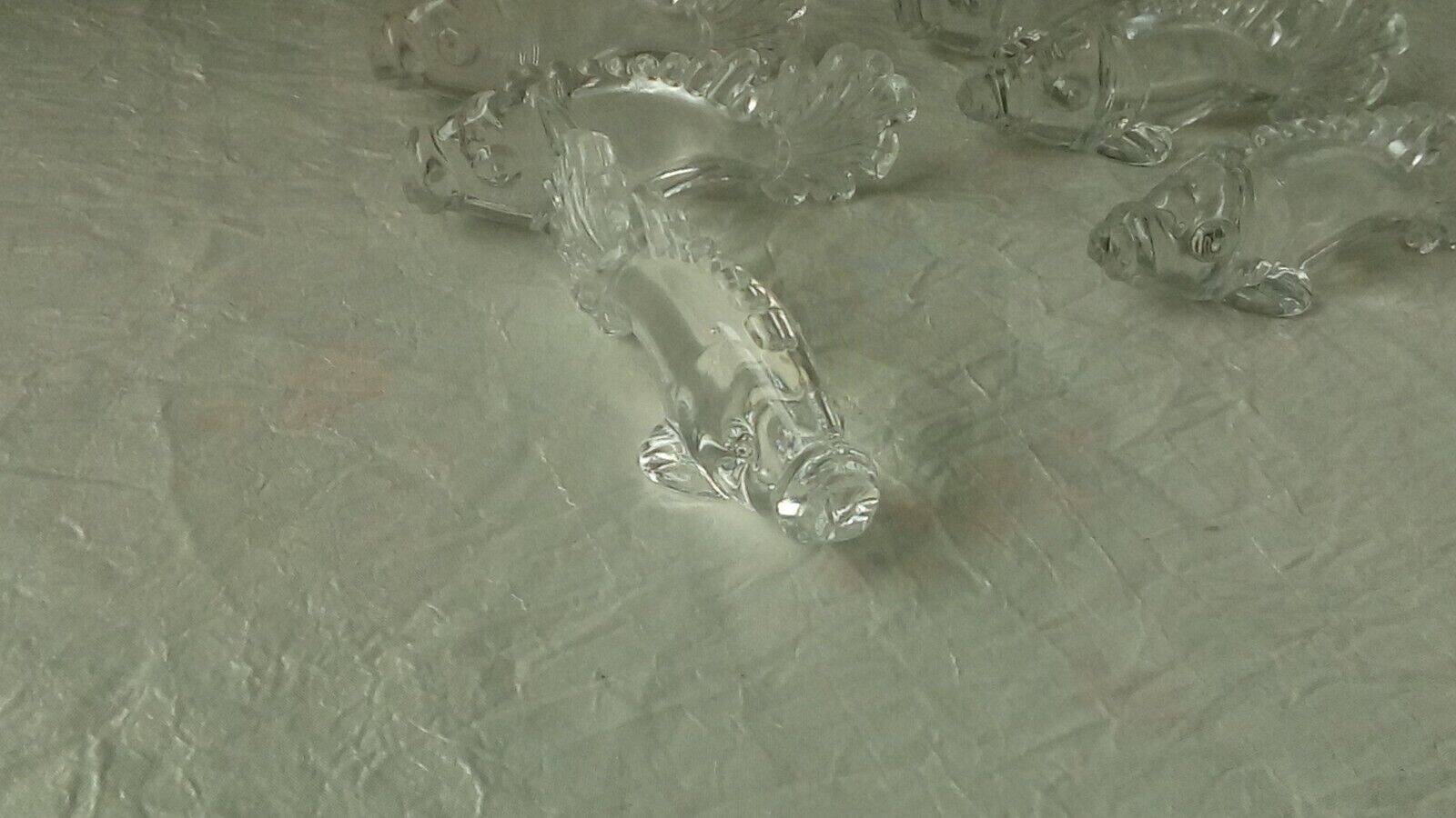 Set of 6 fish-shaped glass knife holder signed yer depose