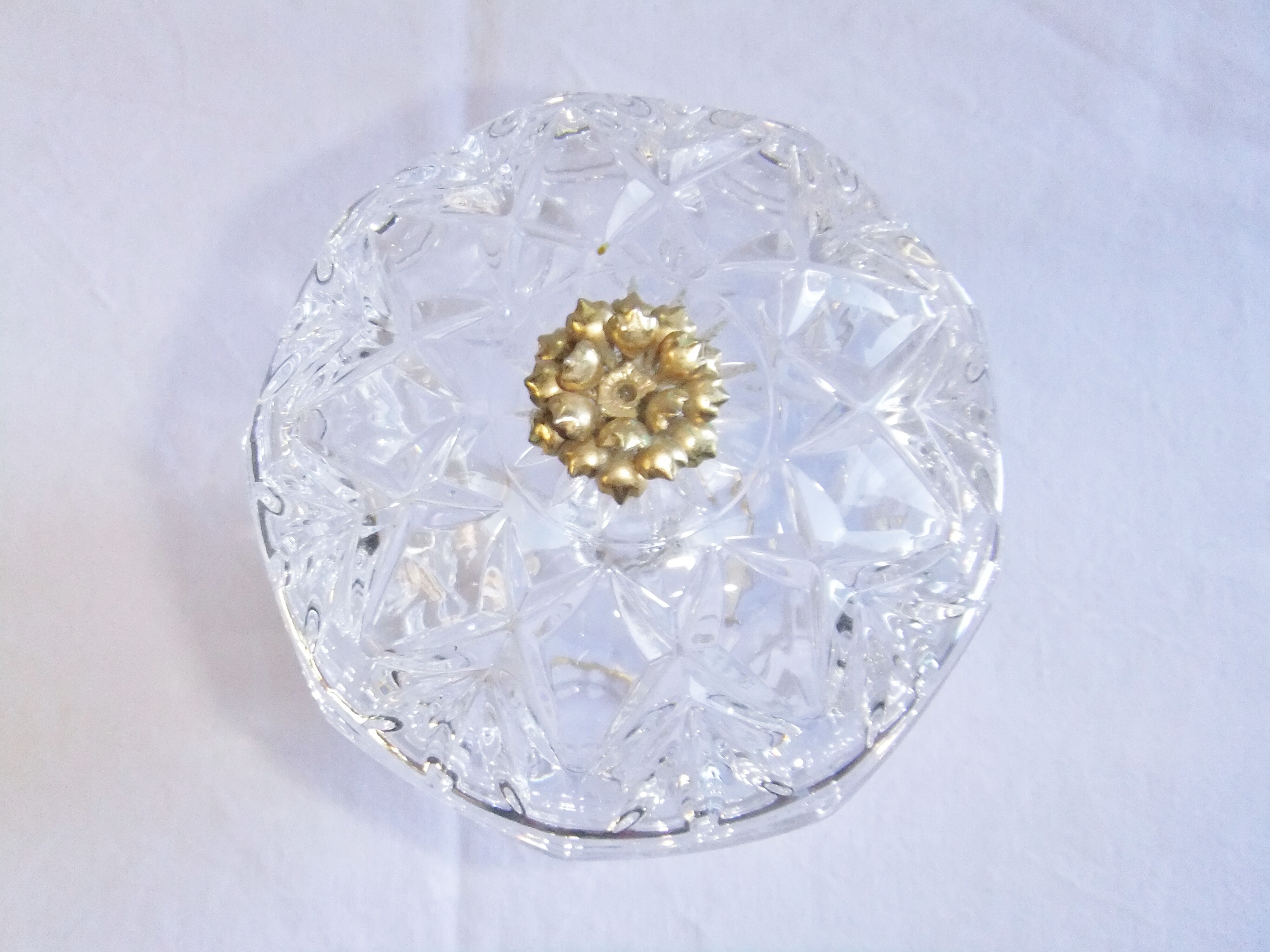Bonbonnière in crystal cut