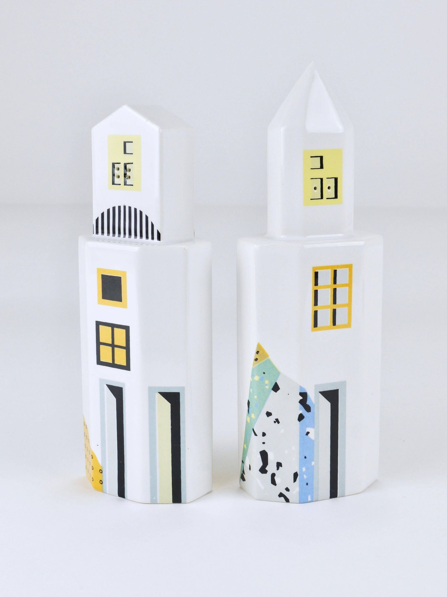 Heide Warlamis salt and pepper shakers skyscrapers postmodern, Vienna collection 1990