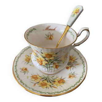 Queen's Fine Bone China March Daffodils with its saucer and spoon