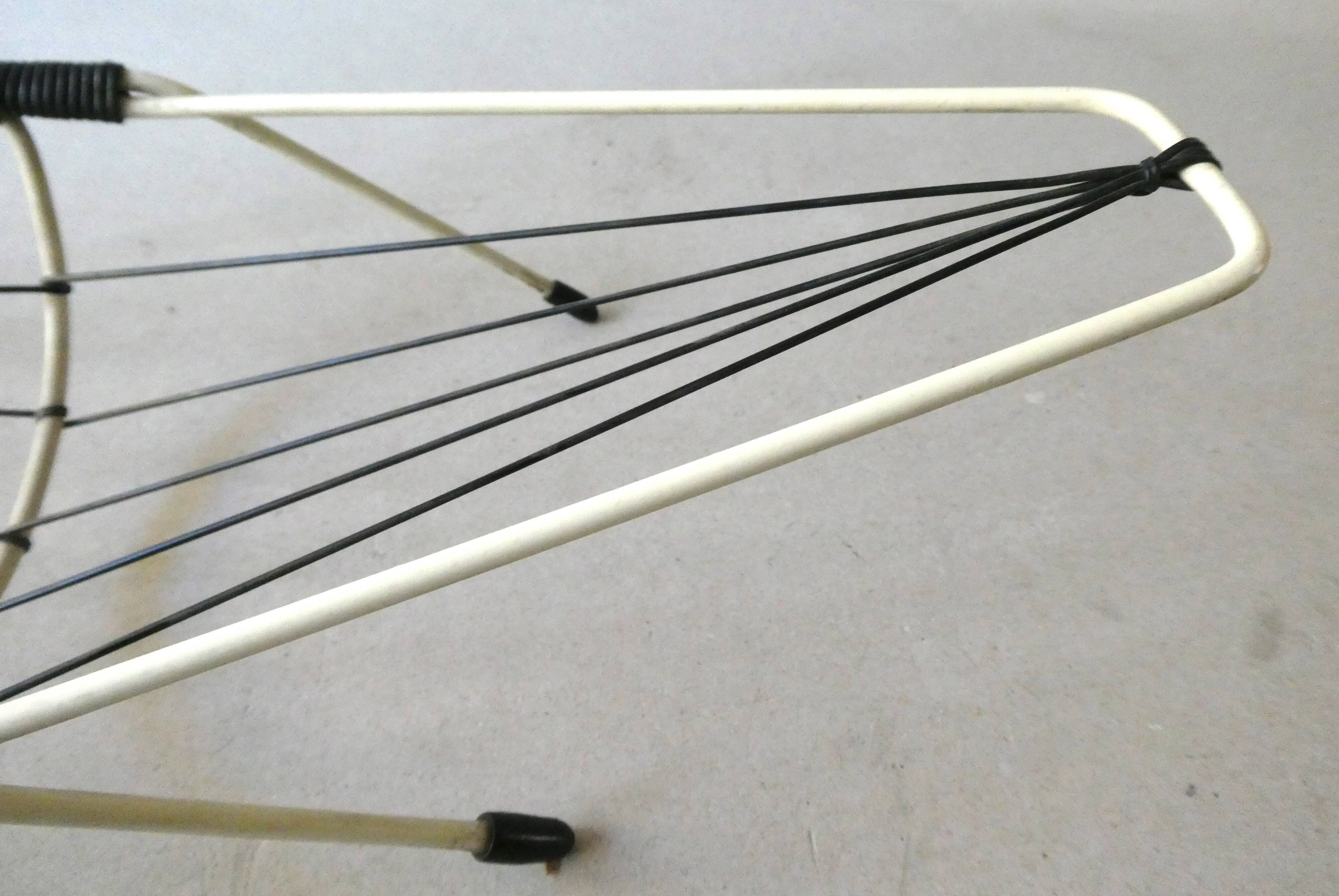Metal fruit basket and scoubidou from the 50s