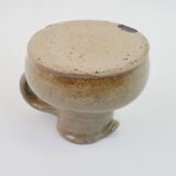 Flat jug in heavy beige stoneware
