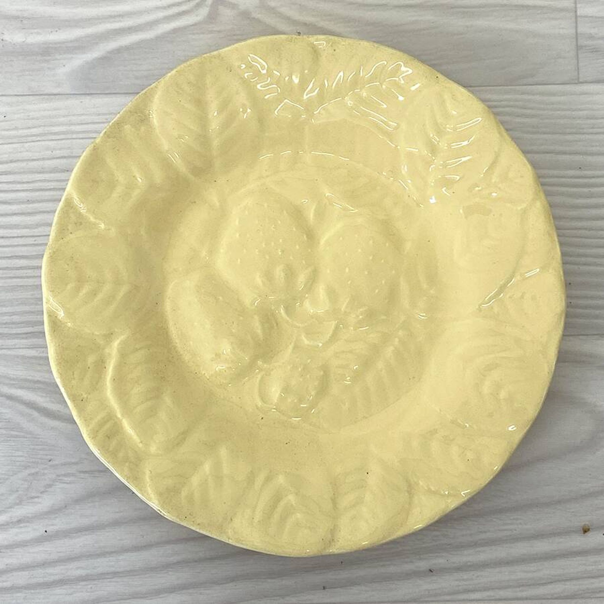 Ensemble de 10 petites assiettes Genevieve Lethu