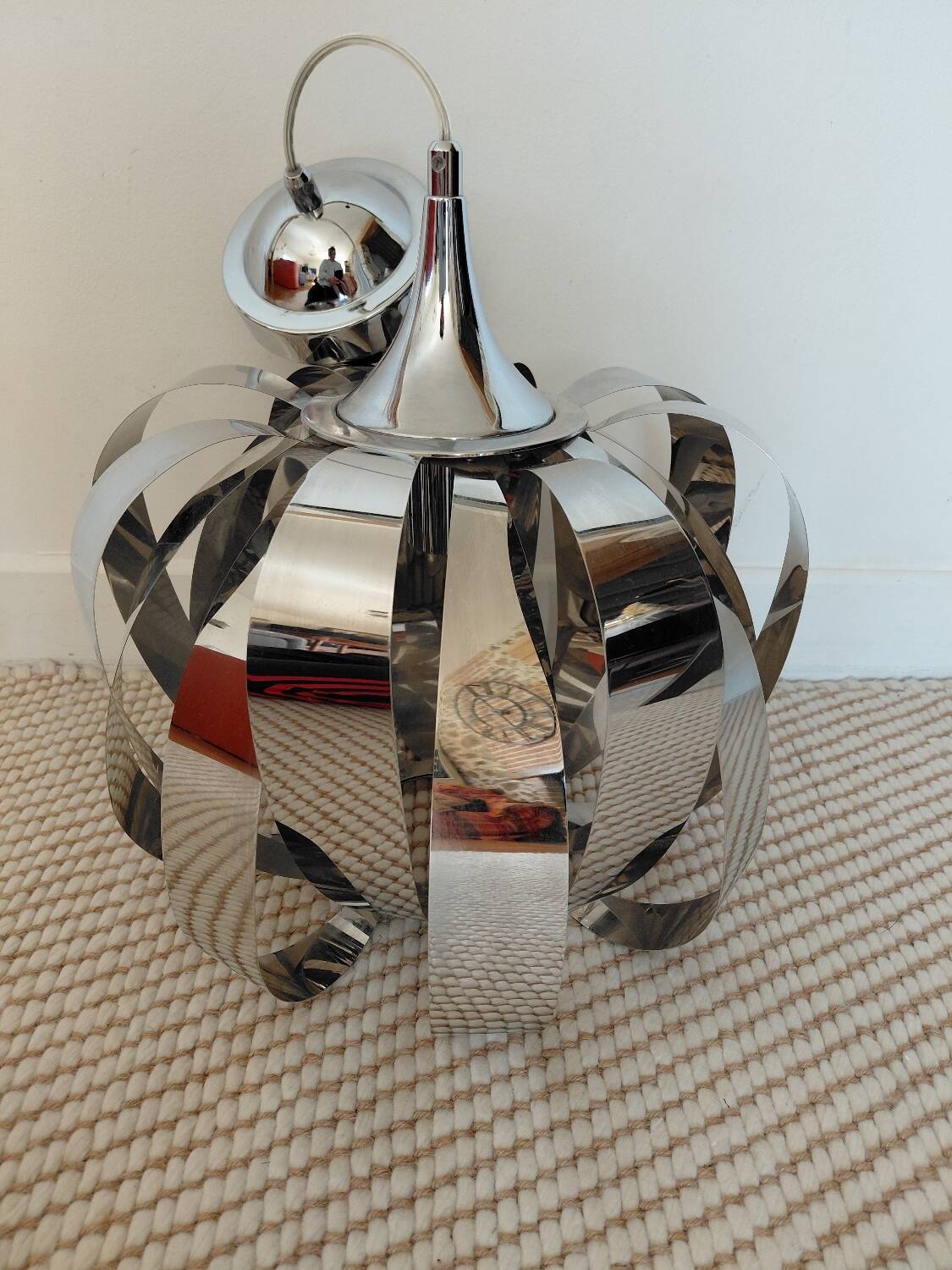 Chrome vintage suspension design space age - 1970s