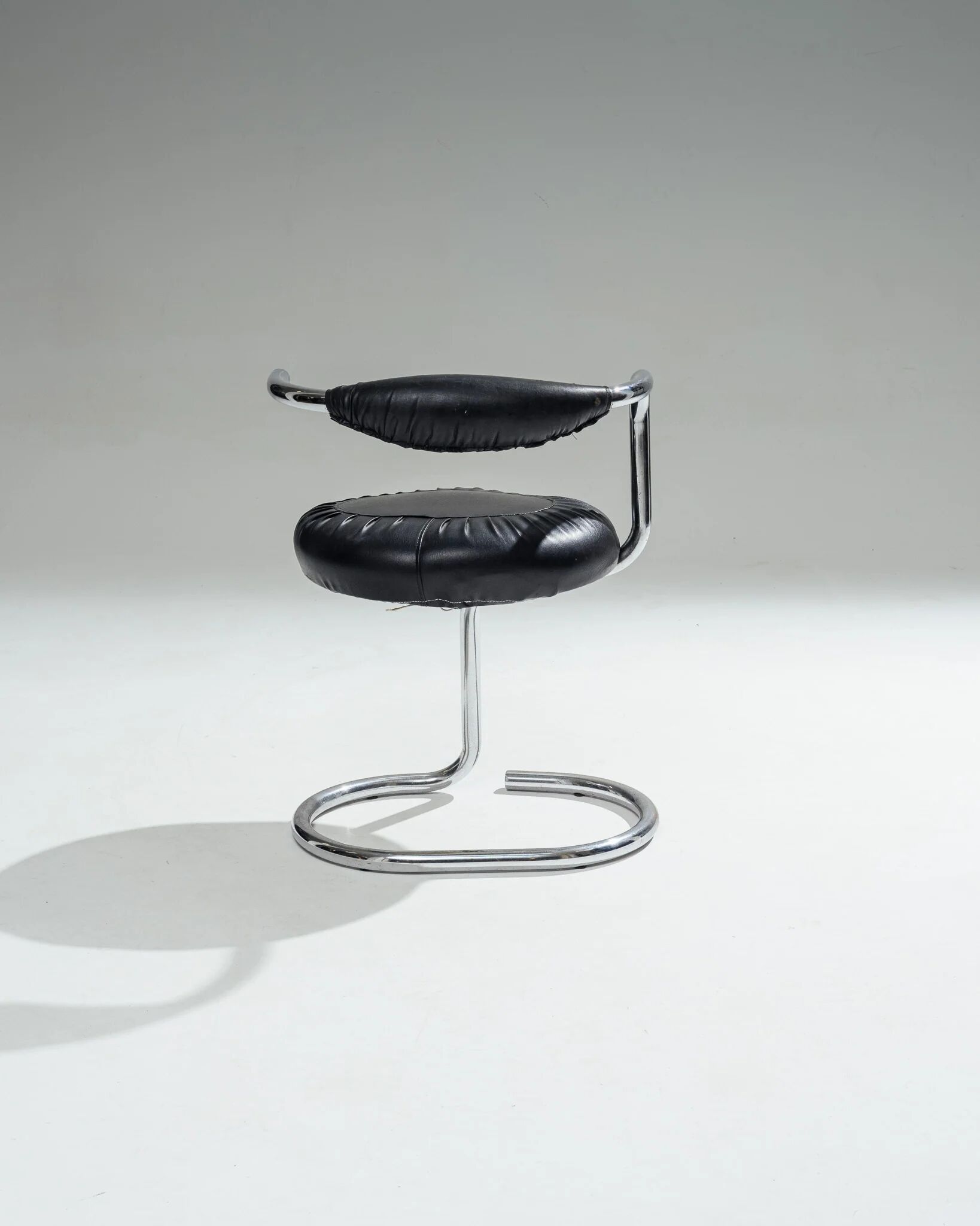 'Cobra' chair, Giotto Stoppino, 1970s