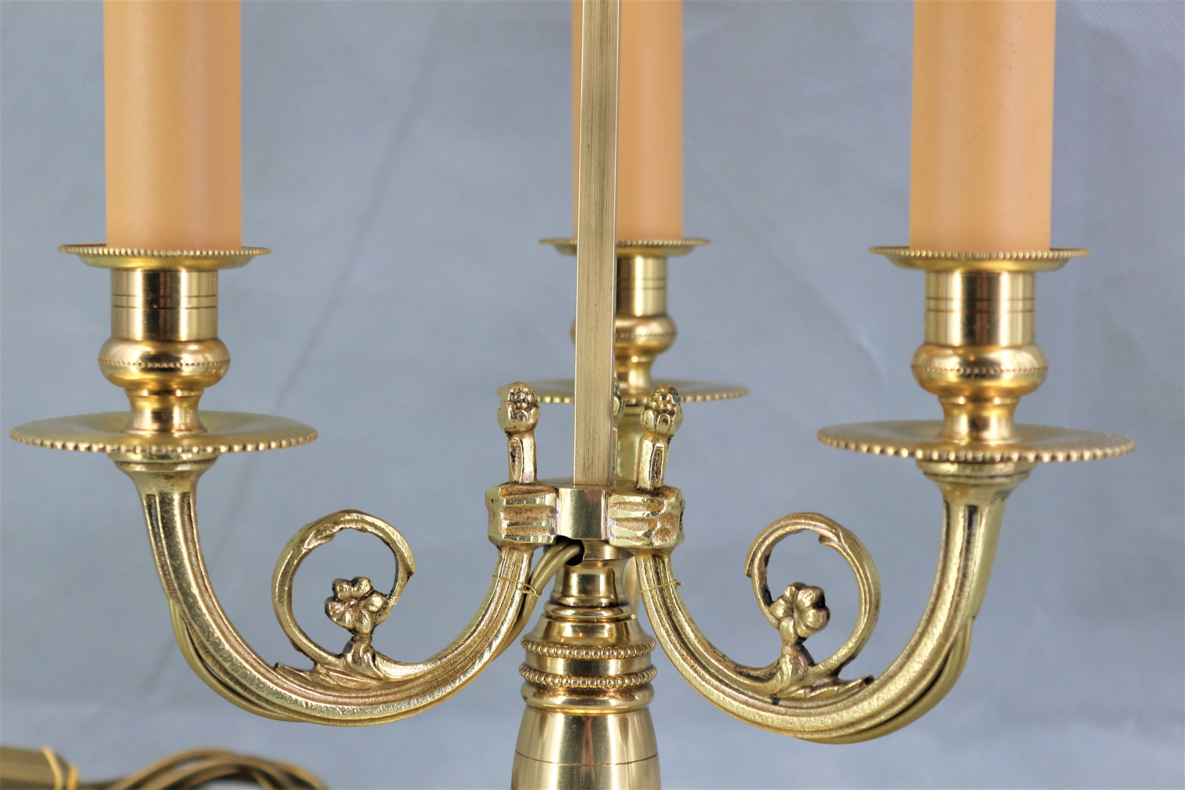 Bouillotte lamp in gilded bronze, Louis XV style, three lights