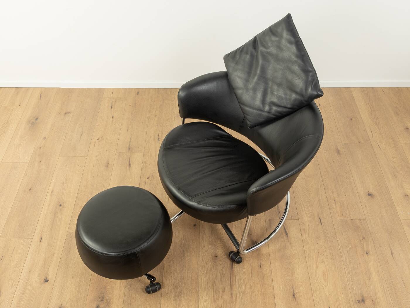 Girotonda armchair & ottoman, Francesco Binfaré, Cassina