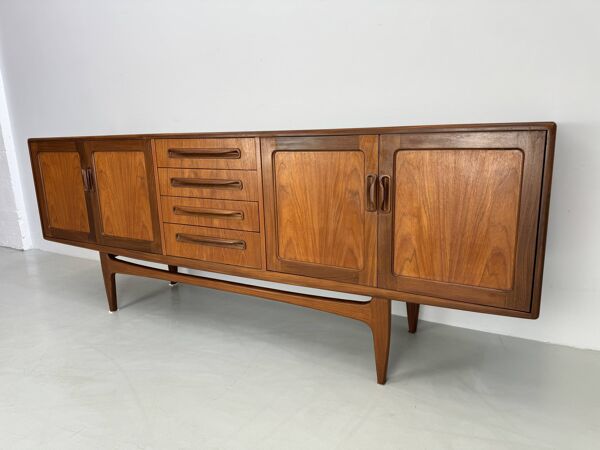Buffet vintage ''Fresco'' de G-Plan design V.Wilkins des années 1960.
