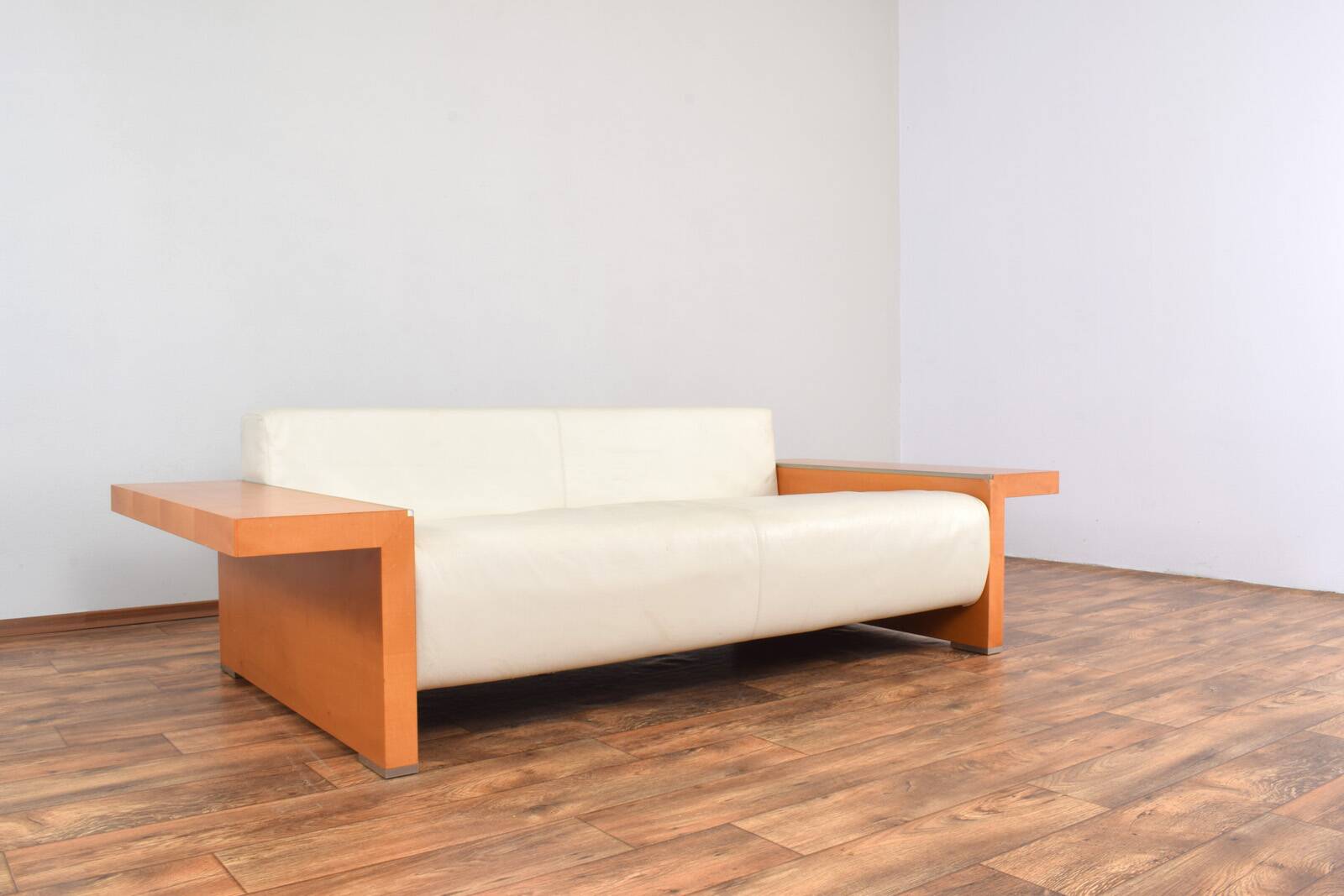 Italian Leather Sofa from Giorgetti, 1980s.