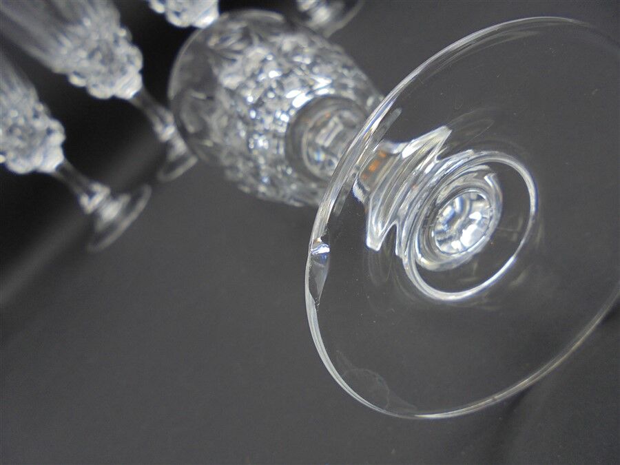 Service of 6 crystal walking glasses