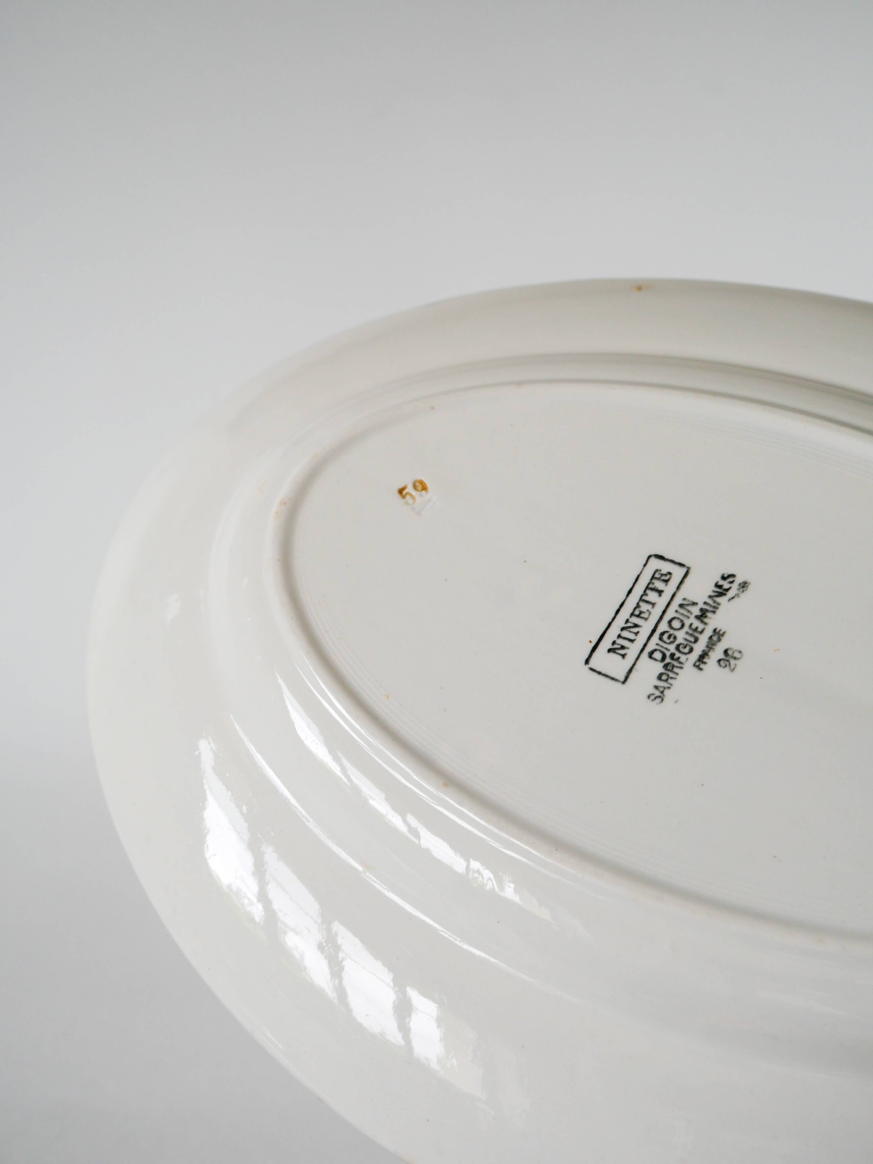 Digoin Sarreguemines oval dish, Ninette model, 1950