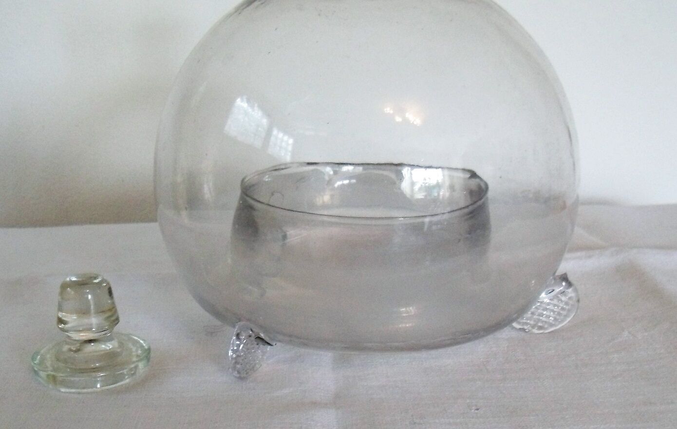 Former blown glass trap jar