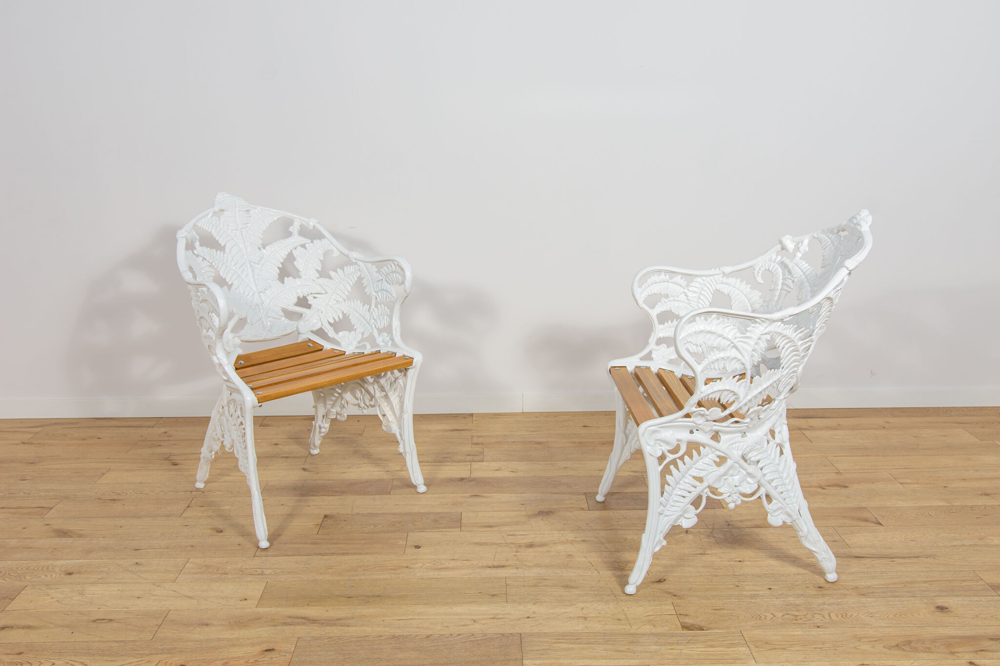 Victorian Style Coalbrookdale Garden Set – Bench and Two Armchairs, United Kingdom, 1950s, Set of 3