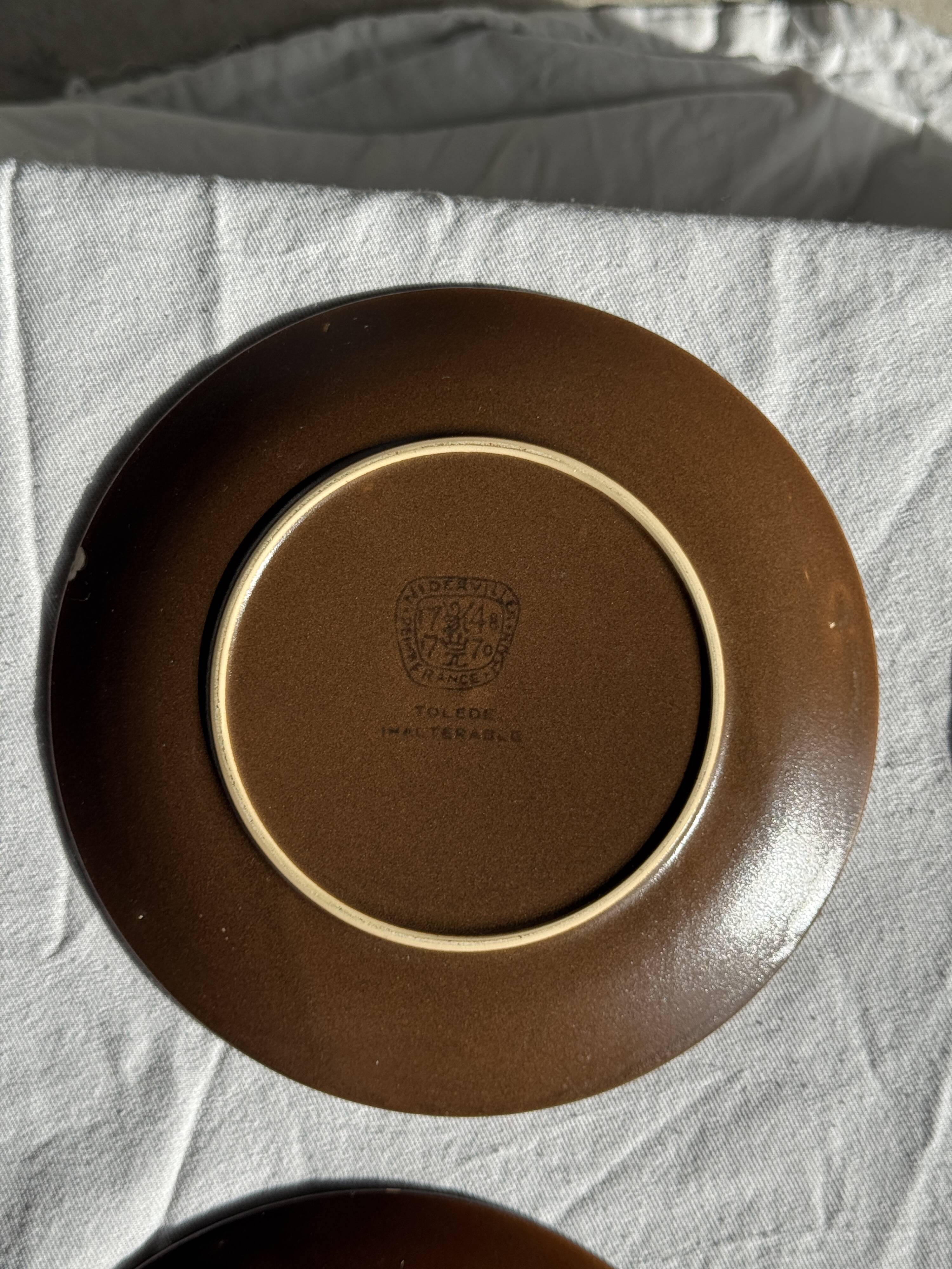 Set of 6 vintage brown stoneware dessert plates D21