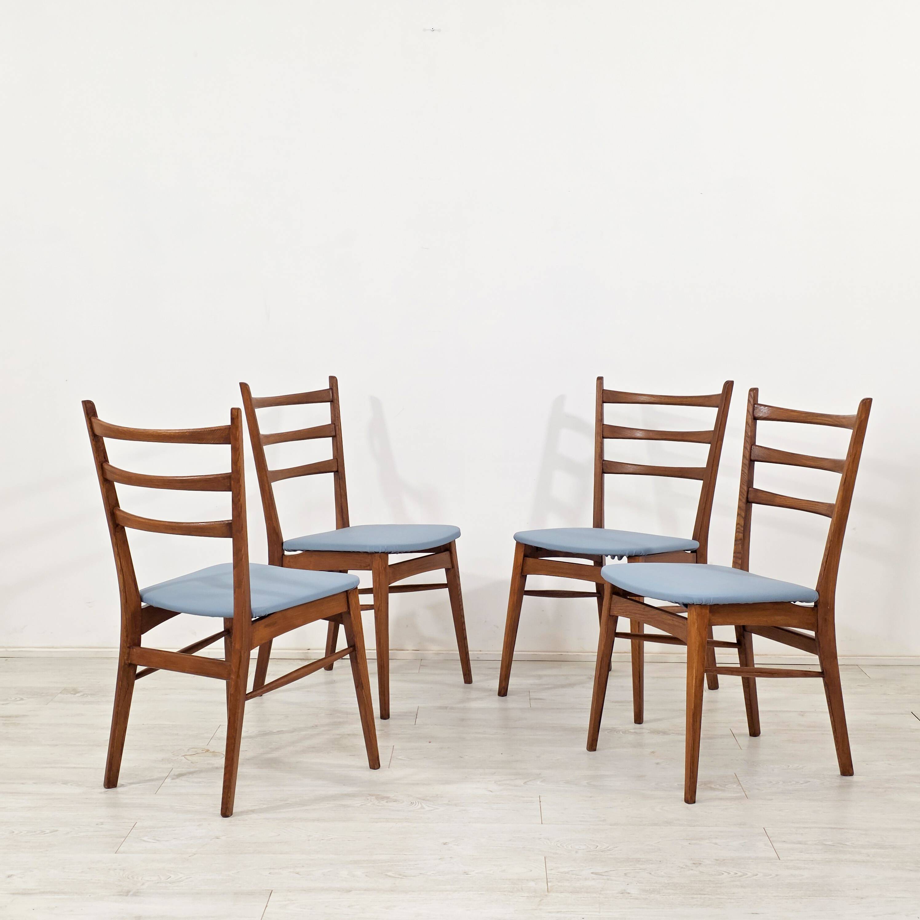 Ensemble de 4 chaises scandinaves, années 1960