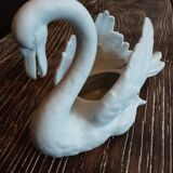 Biscuit swan statue