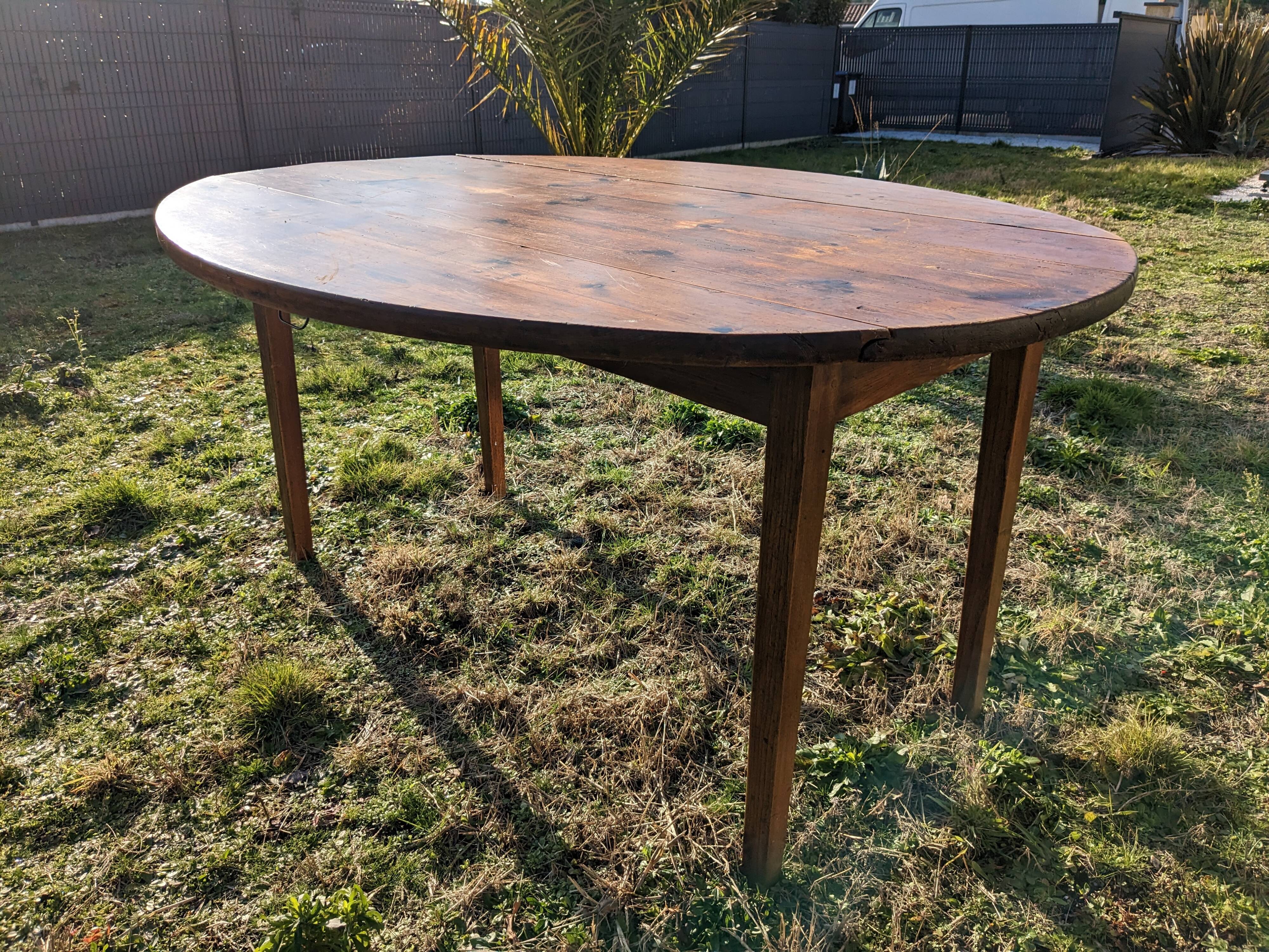 Oval solid wood farmhouse table