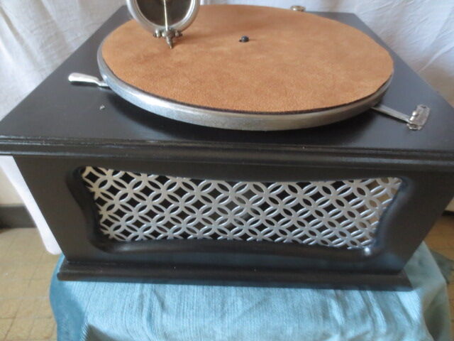 Ancien gramophone 19 eme siècle