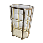 Vitrine octogonale verre et laiton