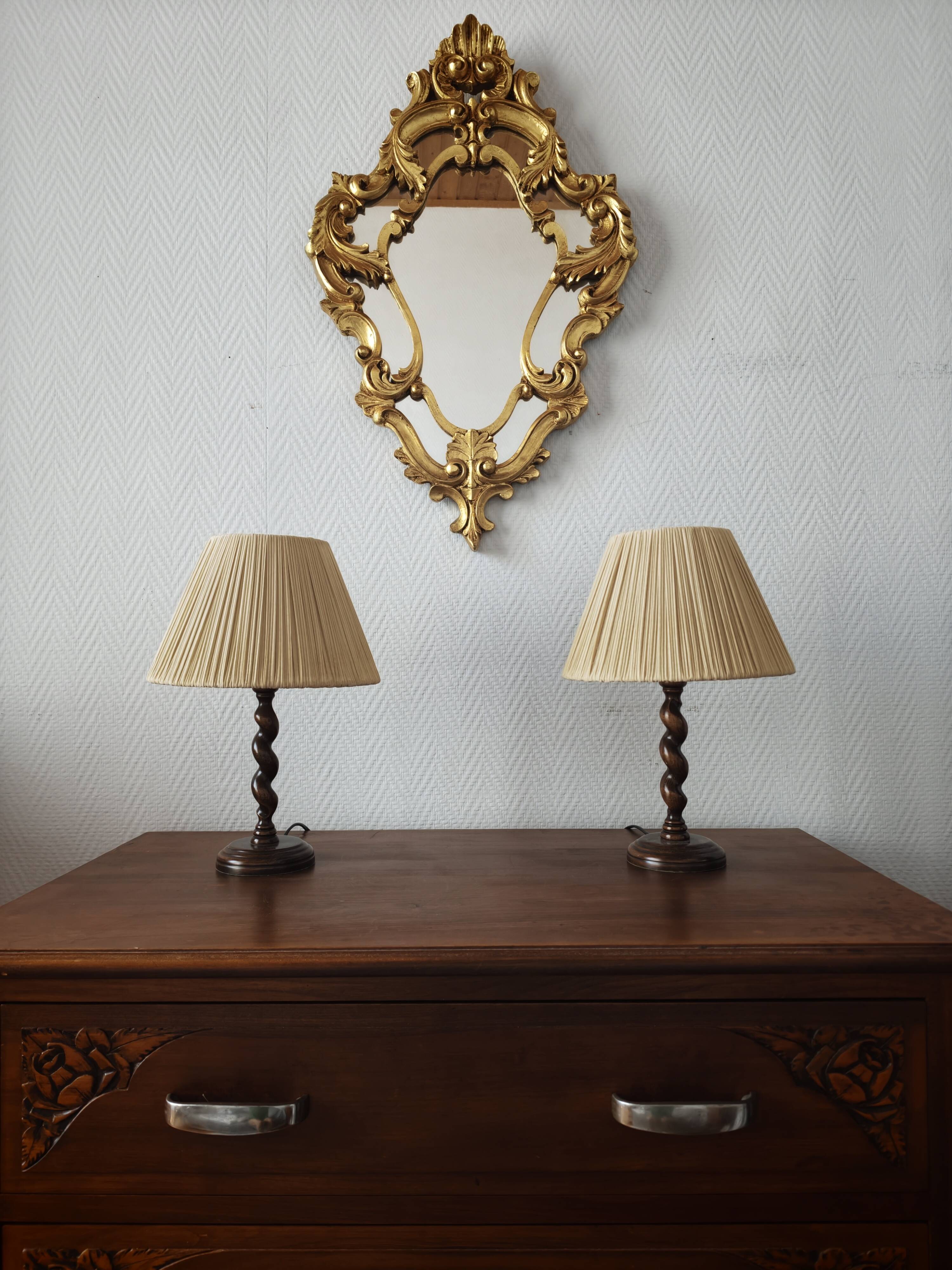Paire de lampes vintage en bois tourné