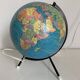 Globe terrestre tripode en verre Taride, 1975