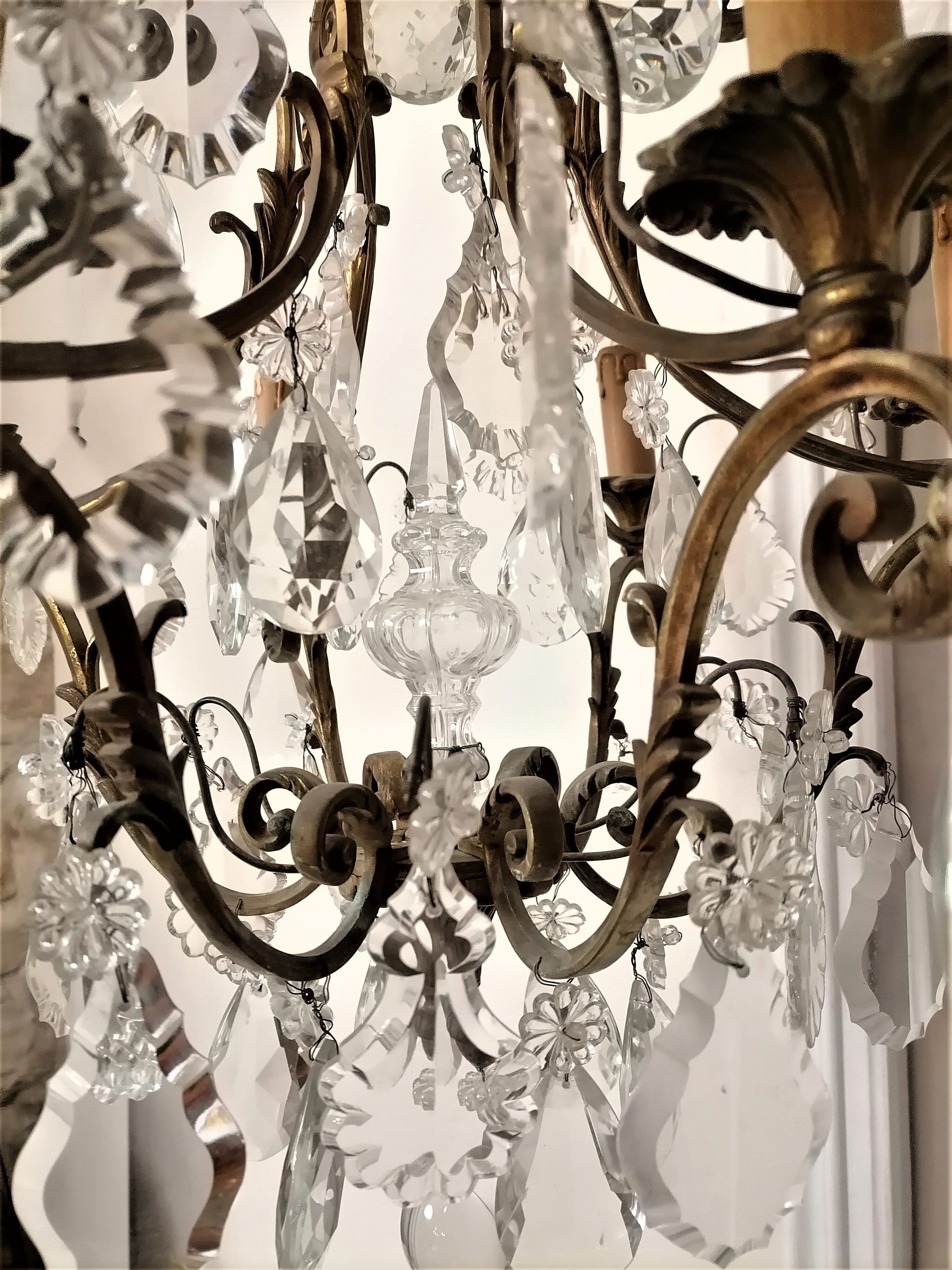 Old cage chandelier. Bronze and tassels. 6 arms of lights.