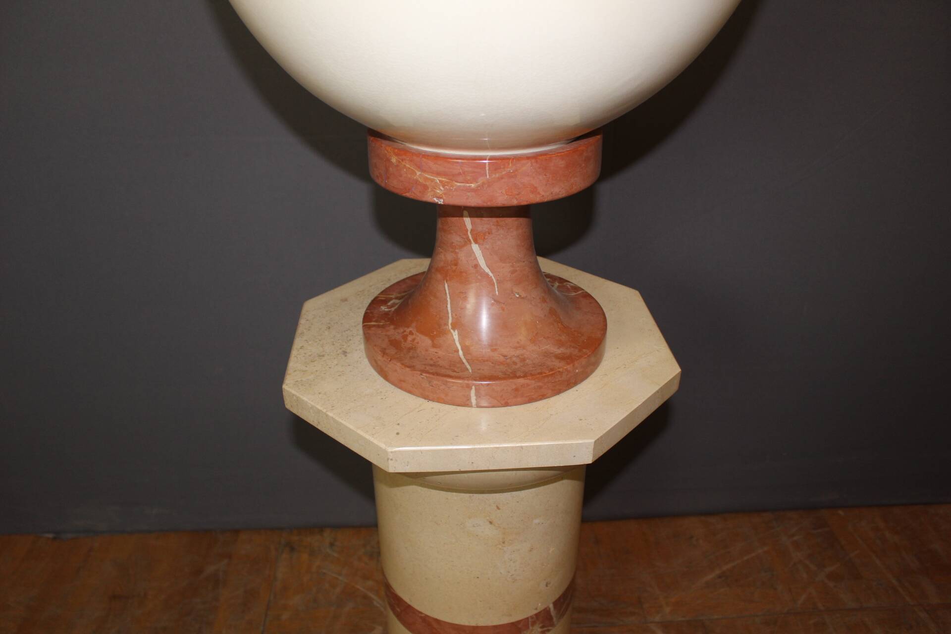 Column and its basin in marble and ceramic from around 1980.
