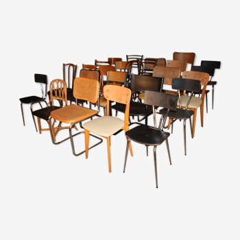 Lot de 25 chaises dépareillées