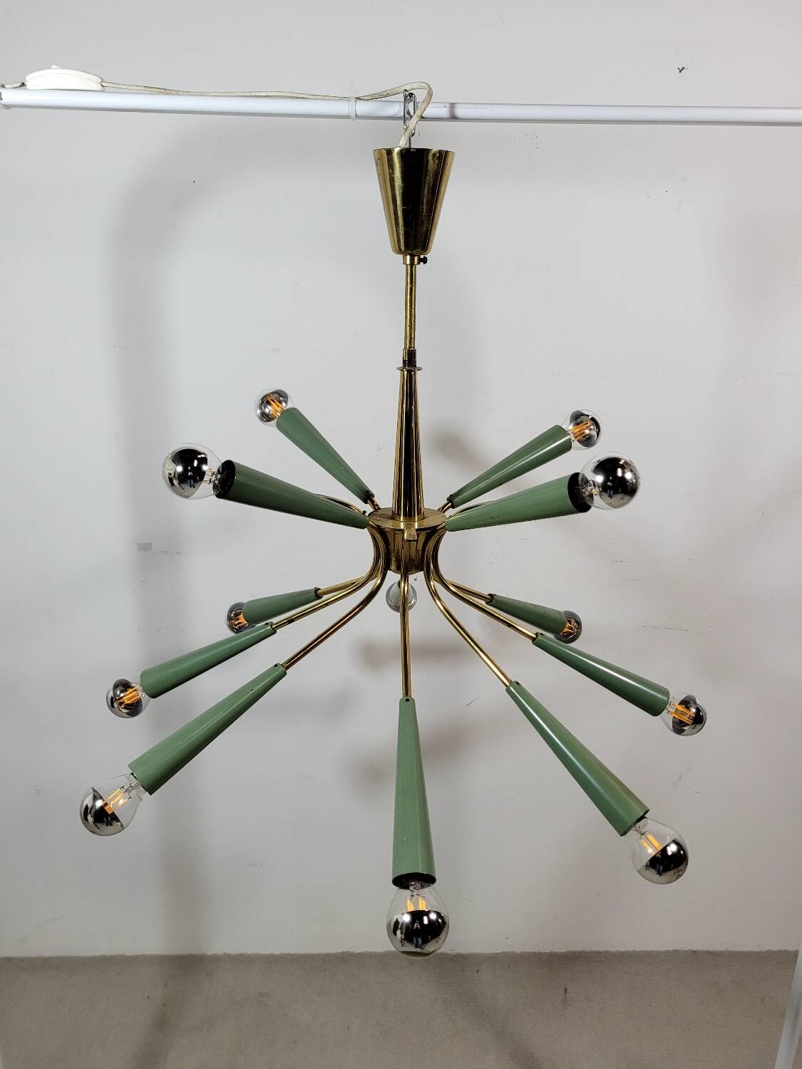 Vintage Sputnik chandelier or suspension in Stilnovo brass